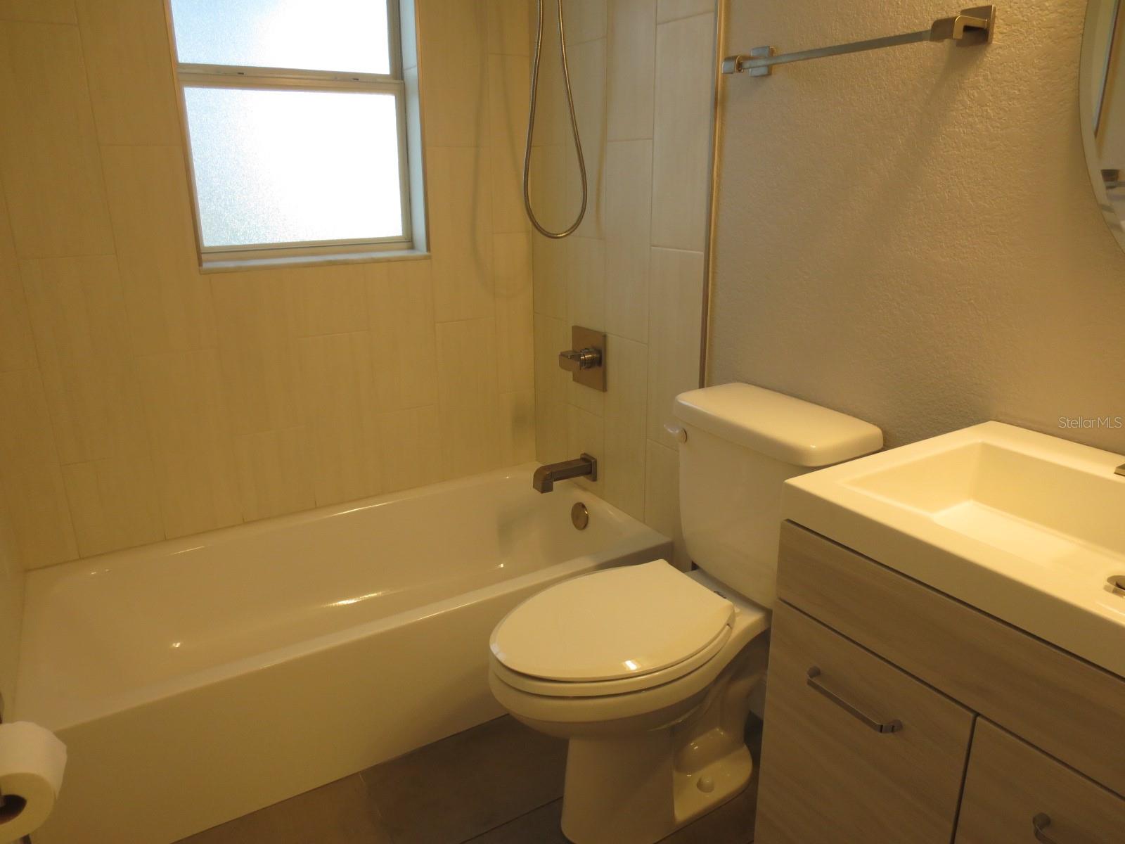 Image 10 of 16 For 3304 Wallace Avenue
