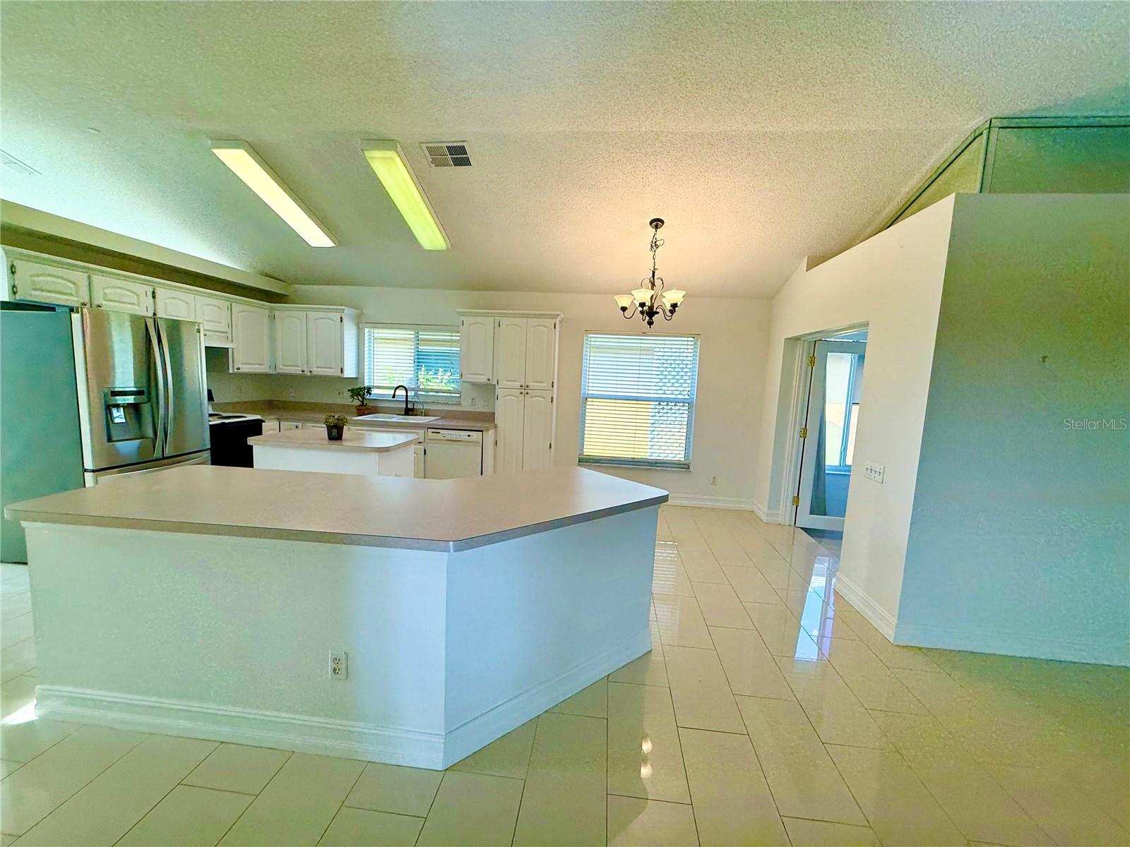 Image 12 of 39 For 9614 Long Meadow Drive