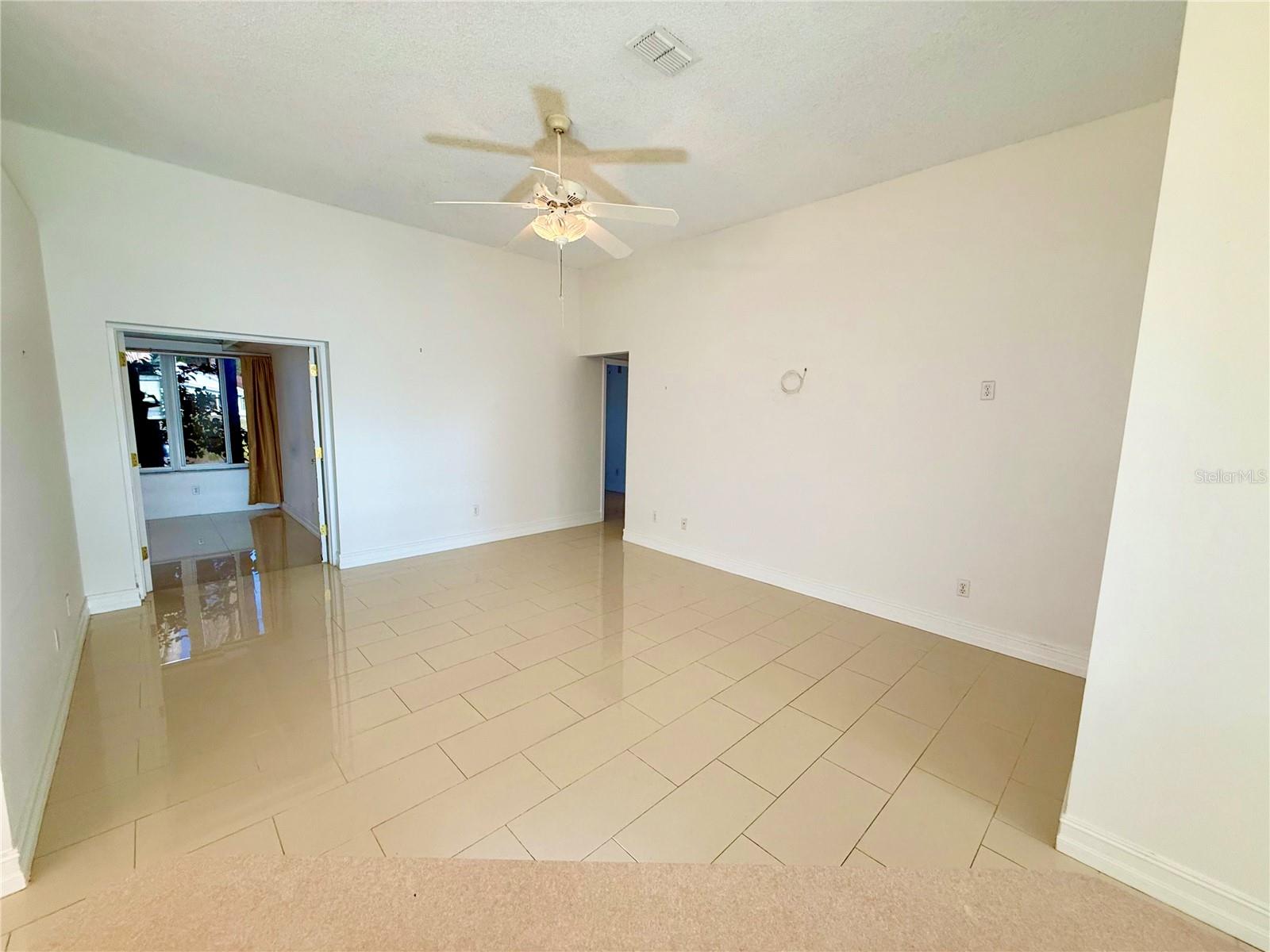 Image 14 of 39 For 9614 Long Meadow Drive
