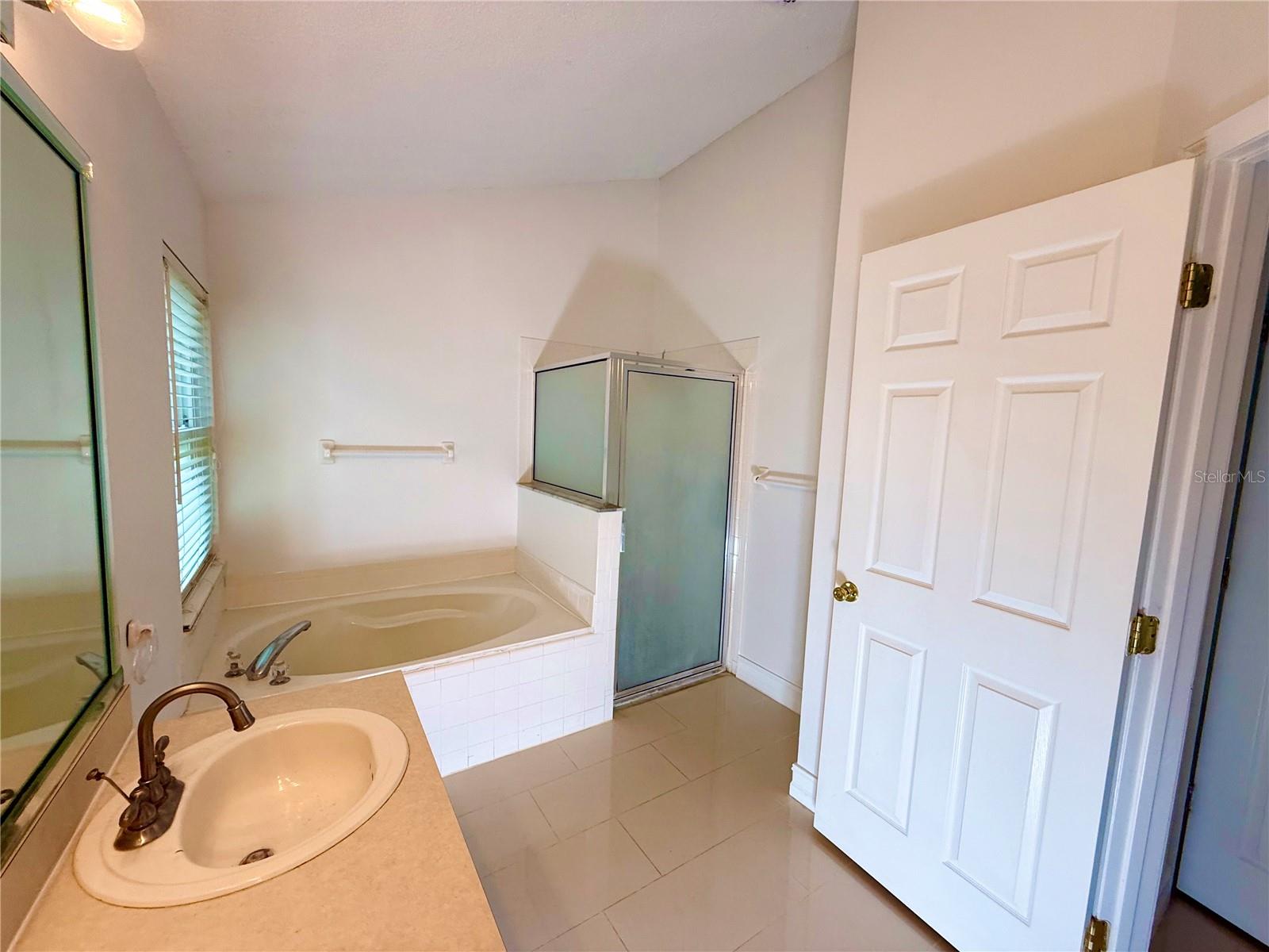 Image 21 of 39 For 9614 Long Meadow Drive