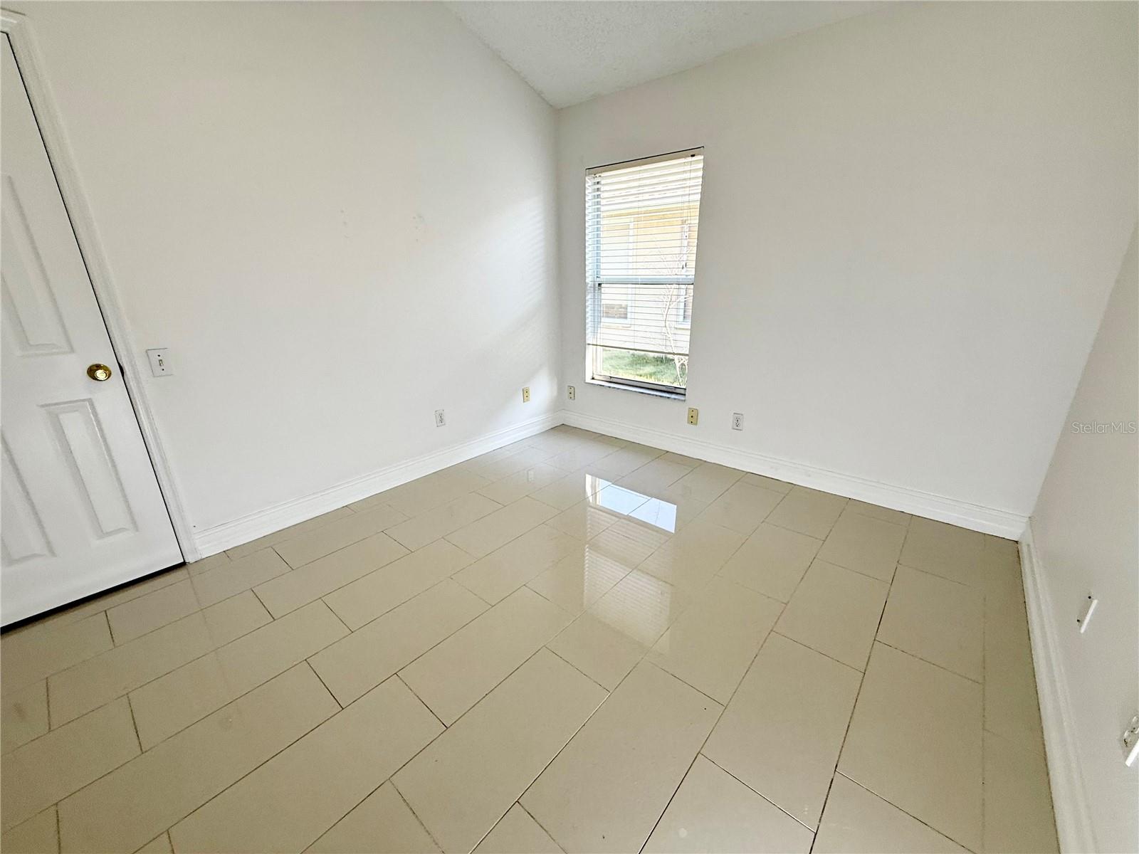 Image 26 of 39 For 9614 Long Meadow Drive