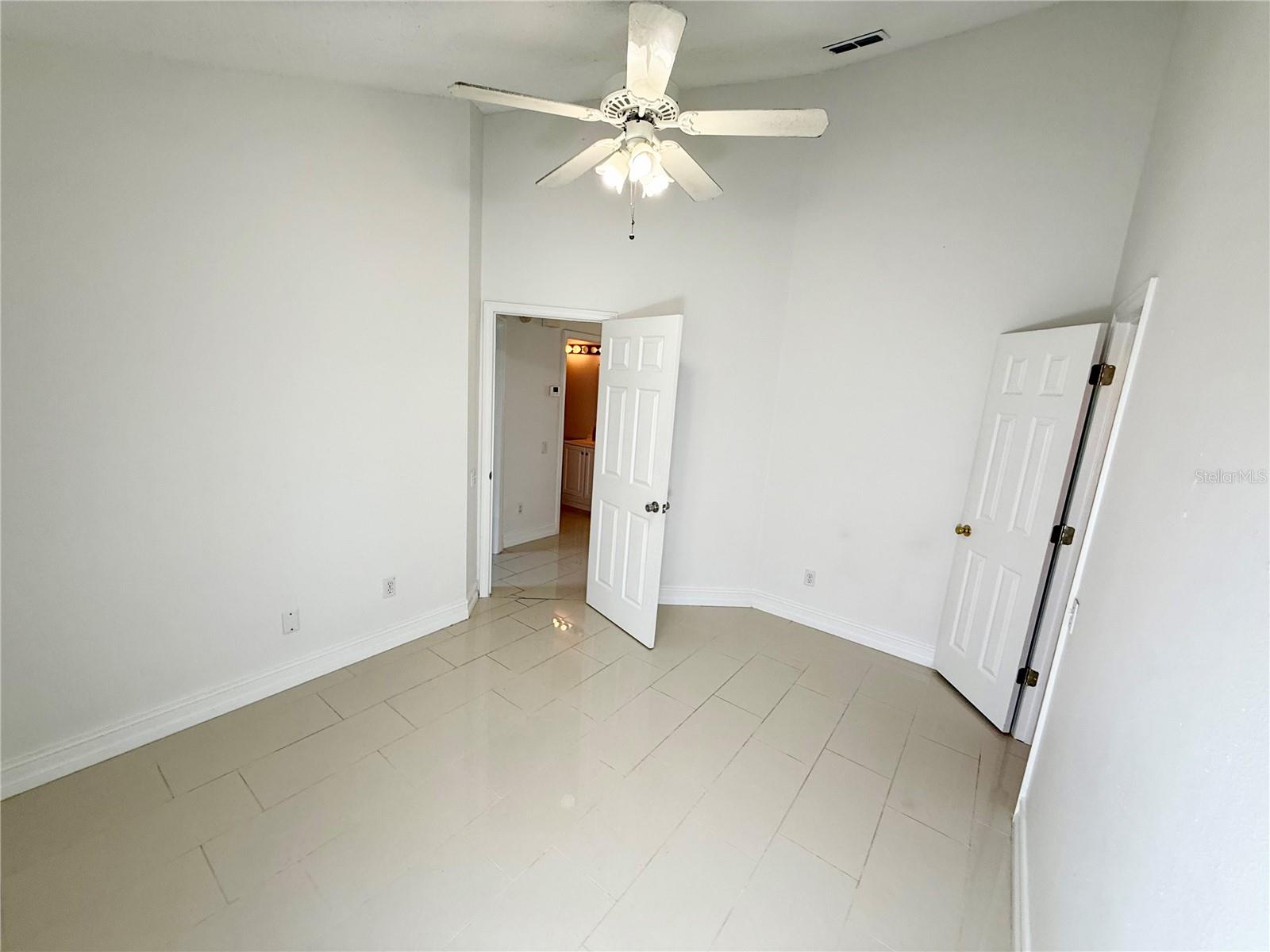 Image 27 of 39 For 9614 Long Meadow Drive