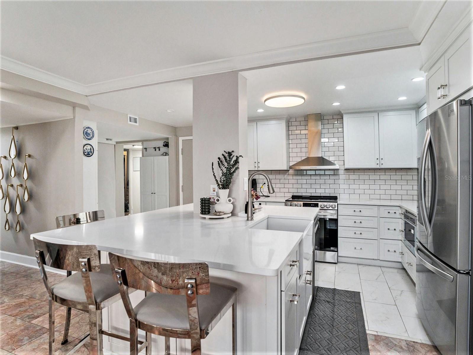 Image 25 of 56 For 4141 Bayshore Boulevard 1204