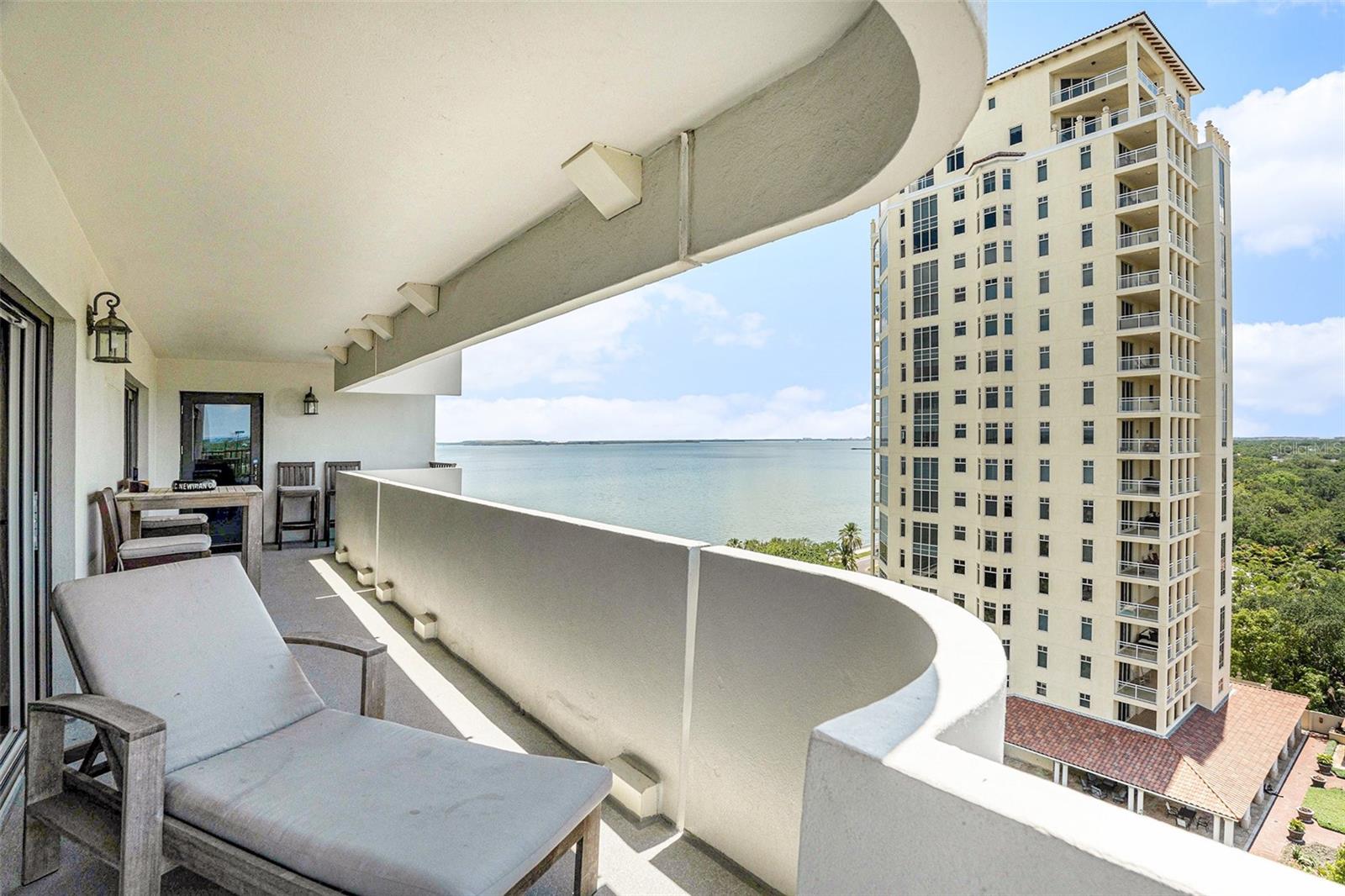 Image 4 of 56 For 4141 Bayshore Boulevard 1204