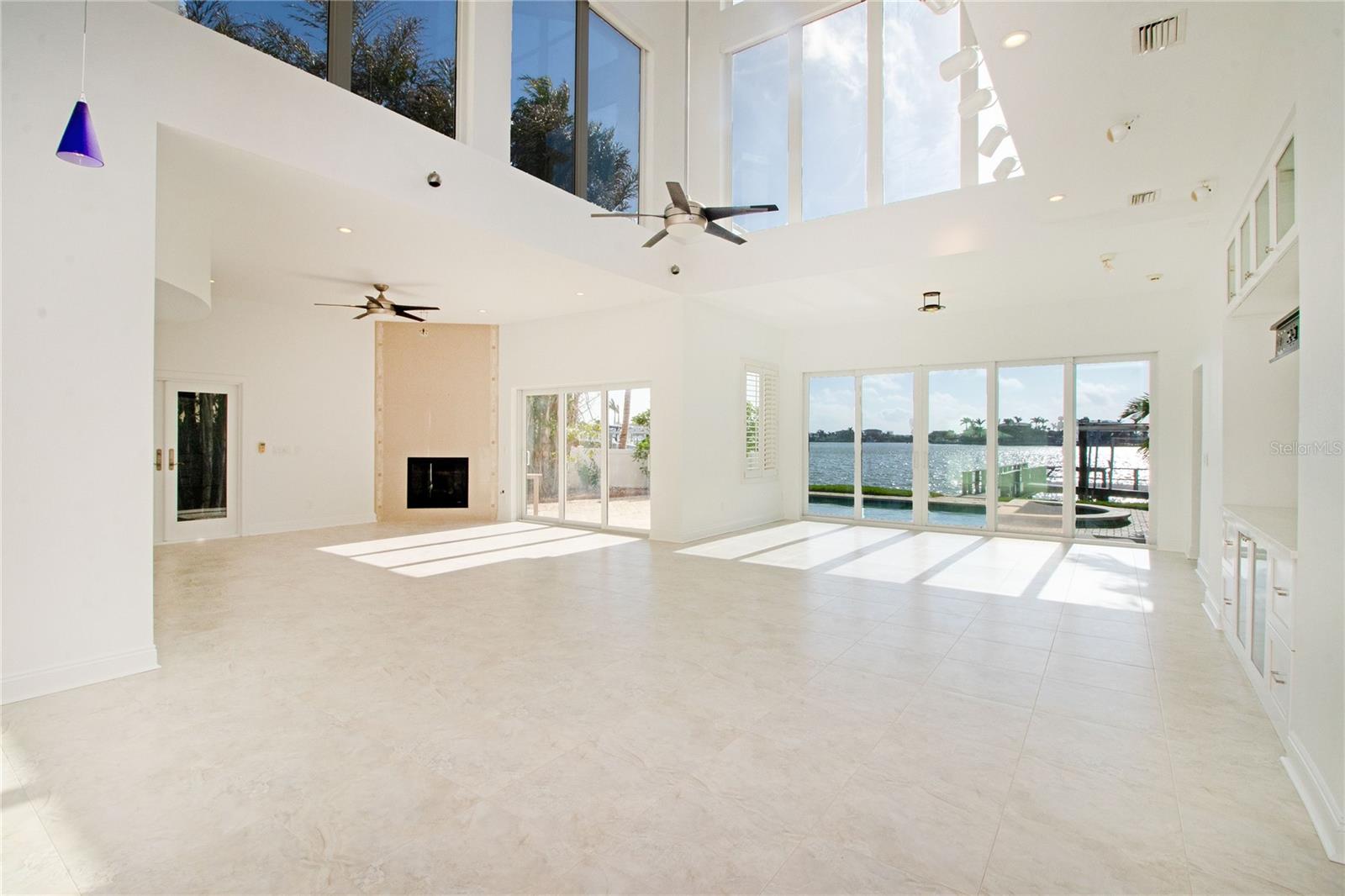 Image 10 of 100 For 17011 Dolphin Drive