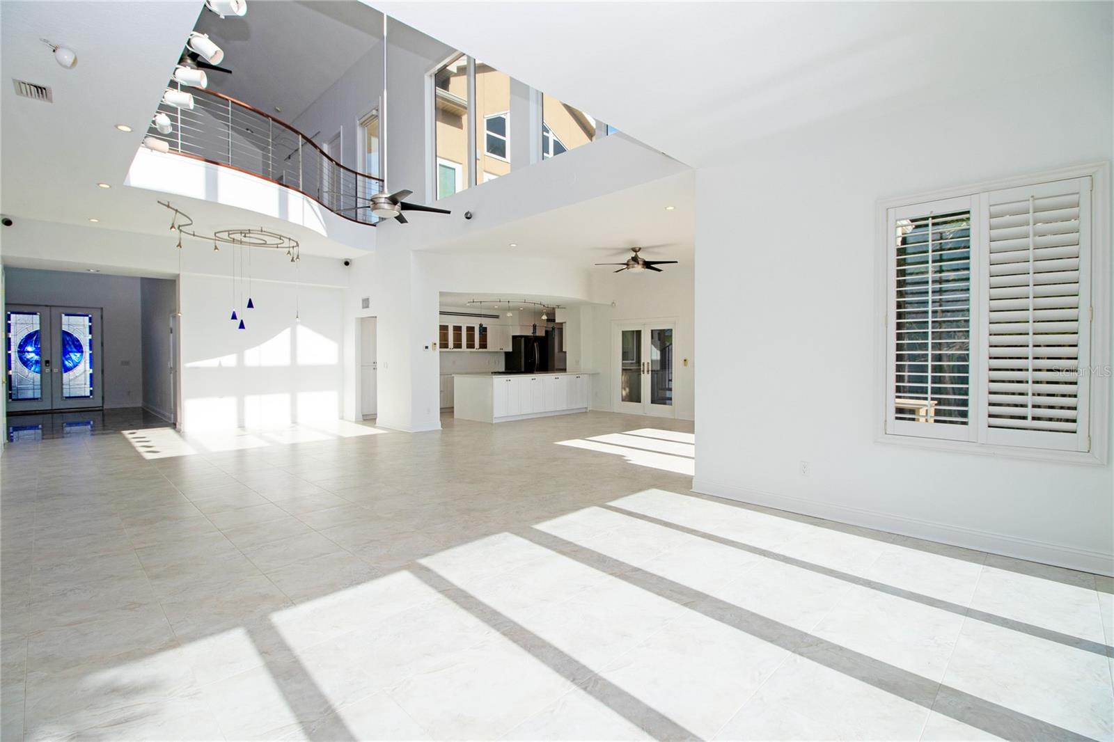 Image 22 of 100 For 17011 Dolphin Drive