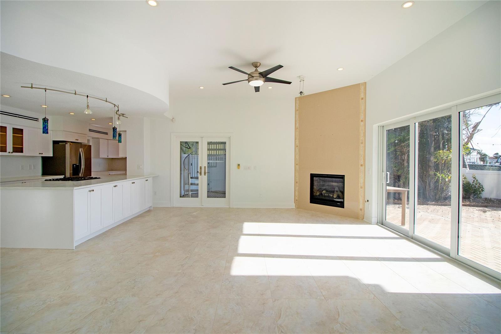 Image 23 of 100 For 17011 Dolphin Drive