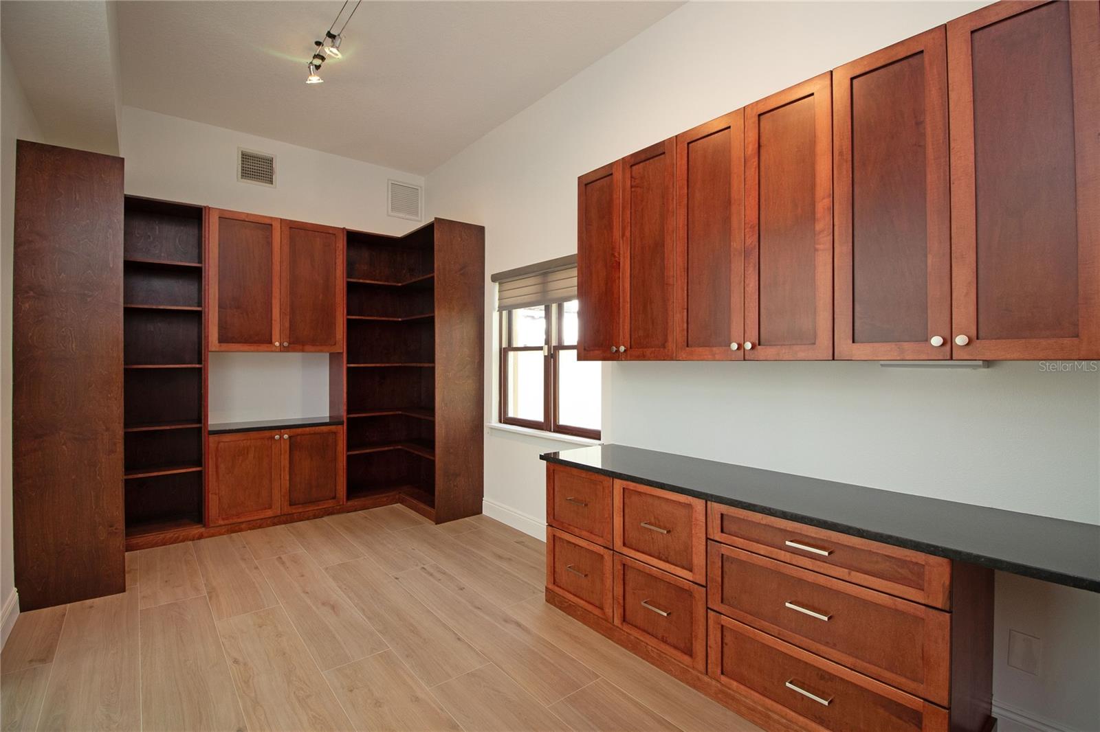Image 36 of 100 For 17011 Dolphin Drive