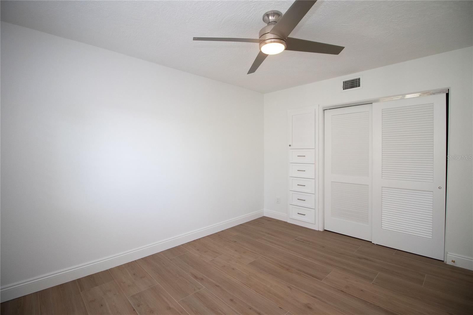 Image 40 of 100 For 17011 Dolphin Drive