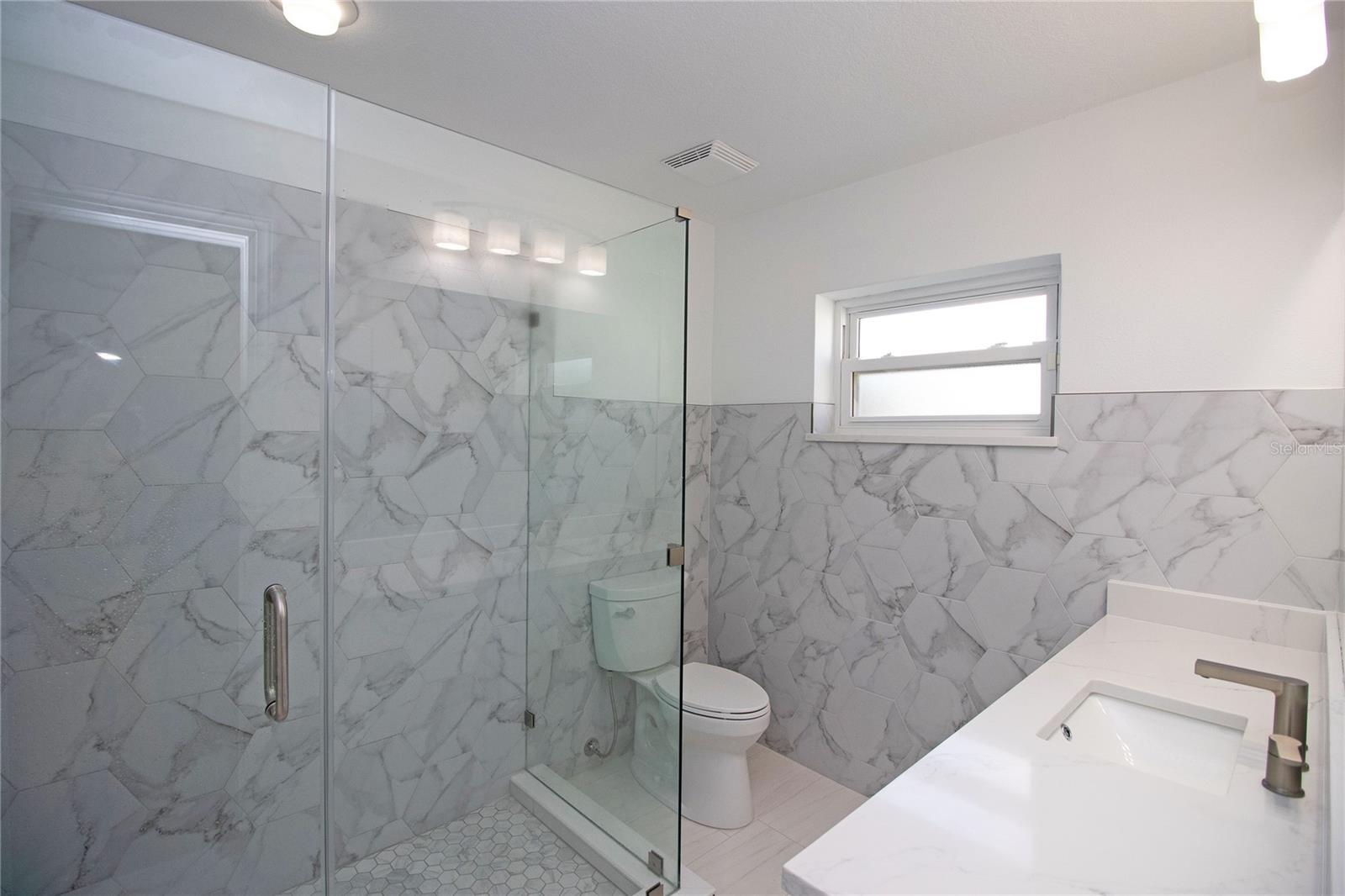 Image 41 of 100 For 17011 Dolphin Drive