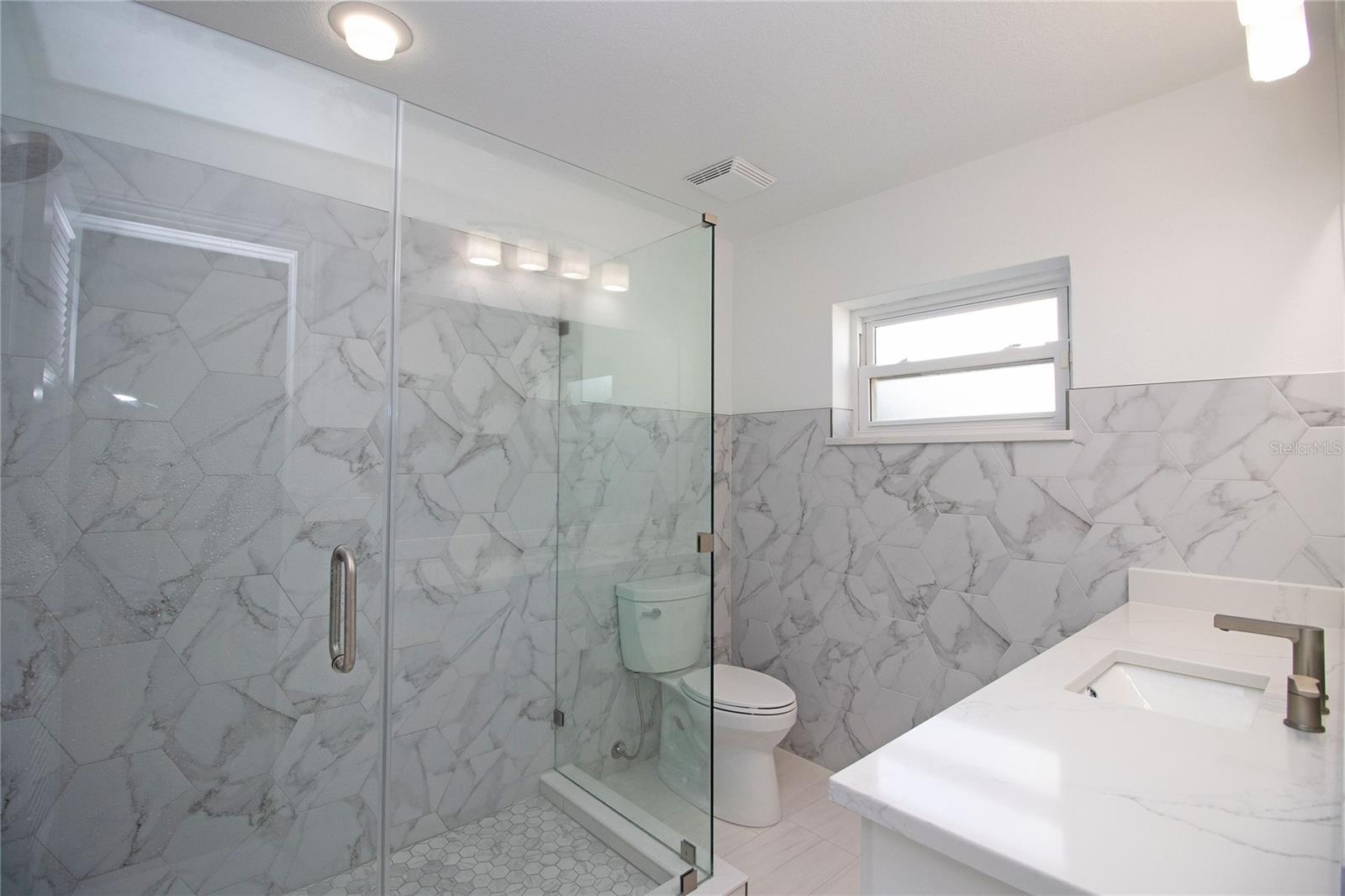 Image 42 of 100 For 17011 Dolphin Drive