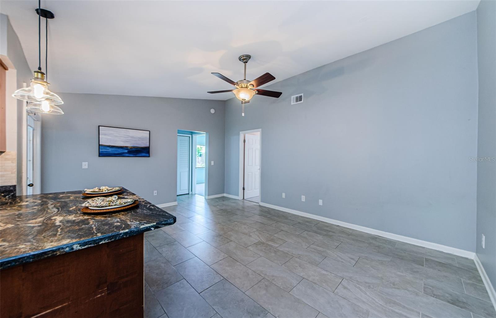 Image 18 of 45 For 2609 Sunnyside Circle