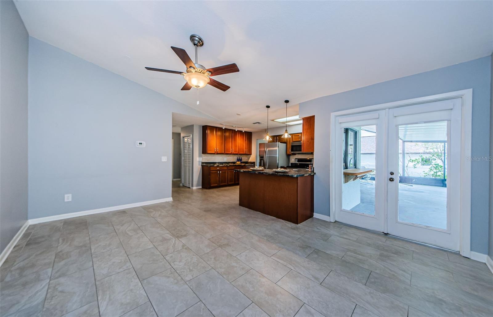 Image 20 of 45 For 2609 Sunnyside Circle
