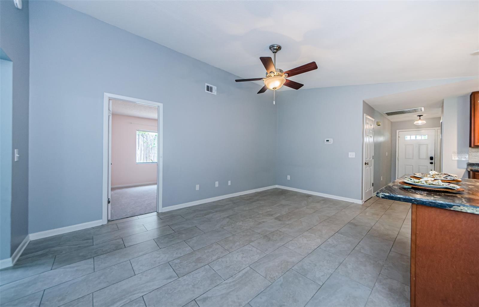 Image 21 of 45 For 2609 Sunnyside Circle
