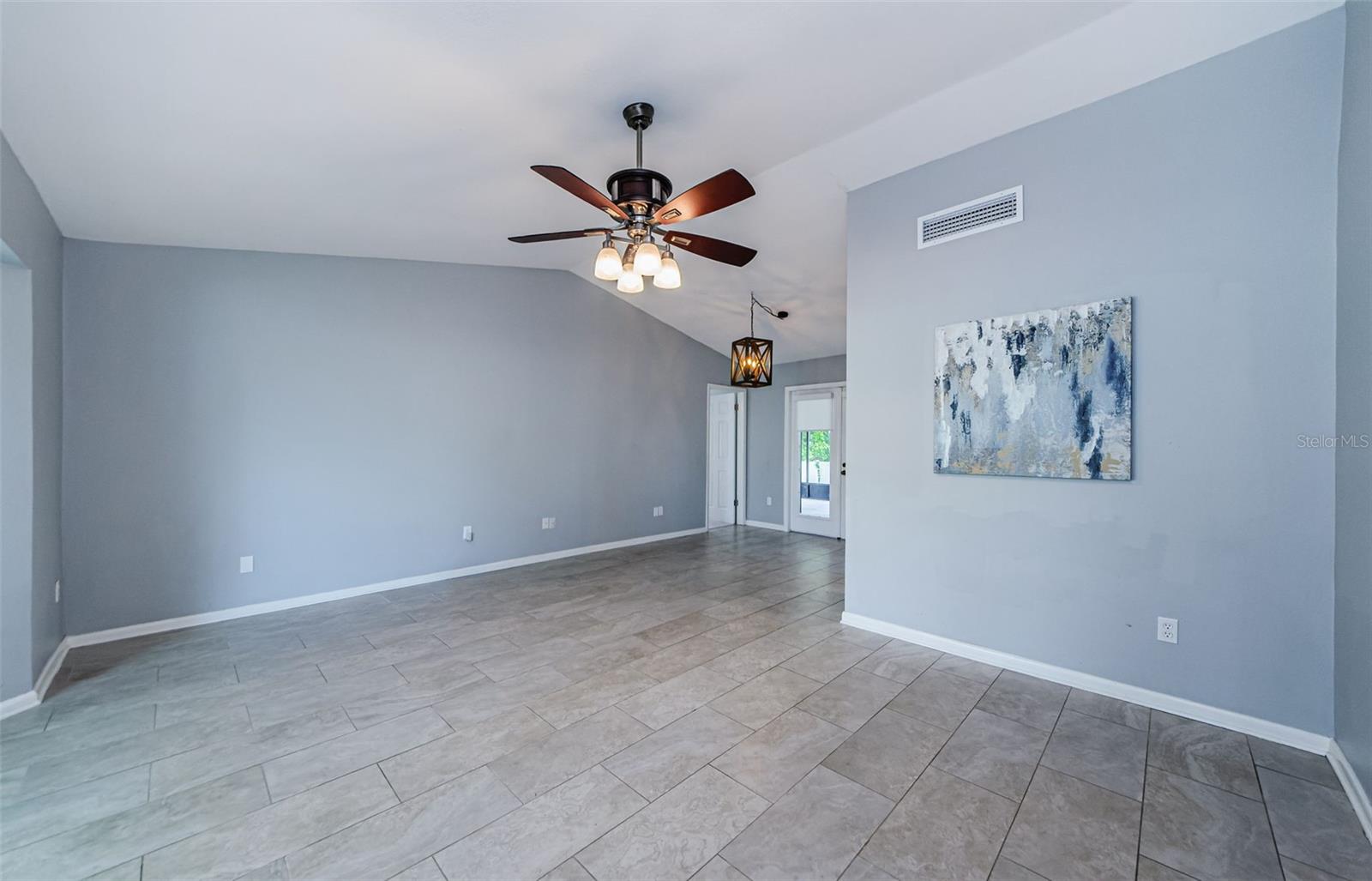 Image 7 of 45 For 2609 Sunnyside Circle