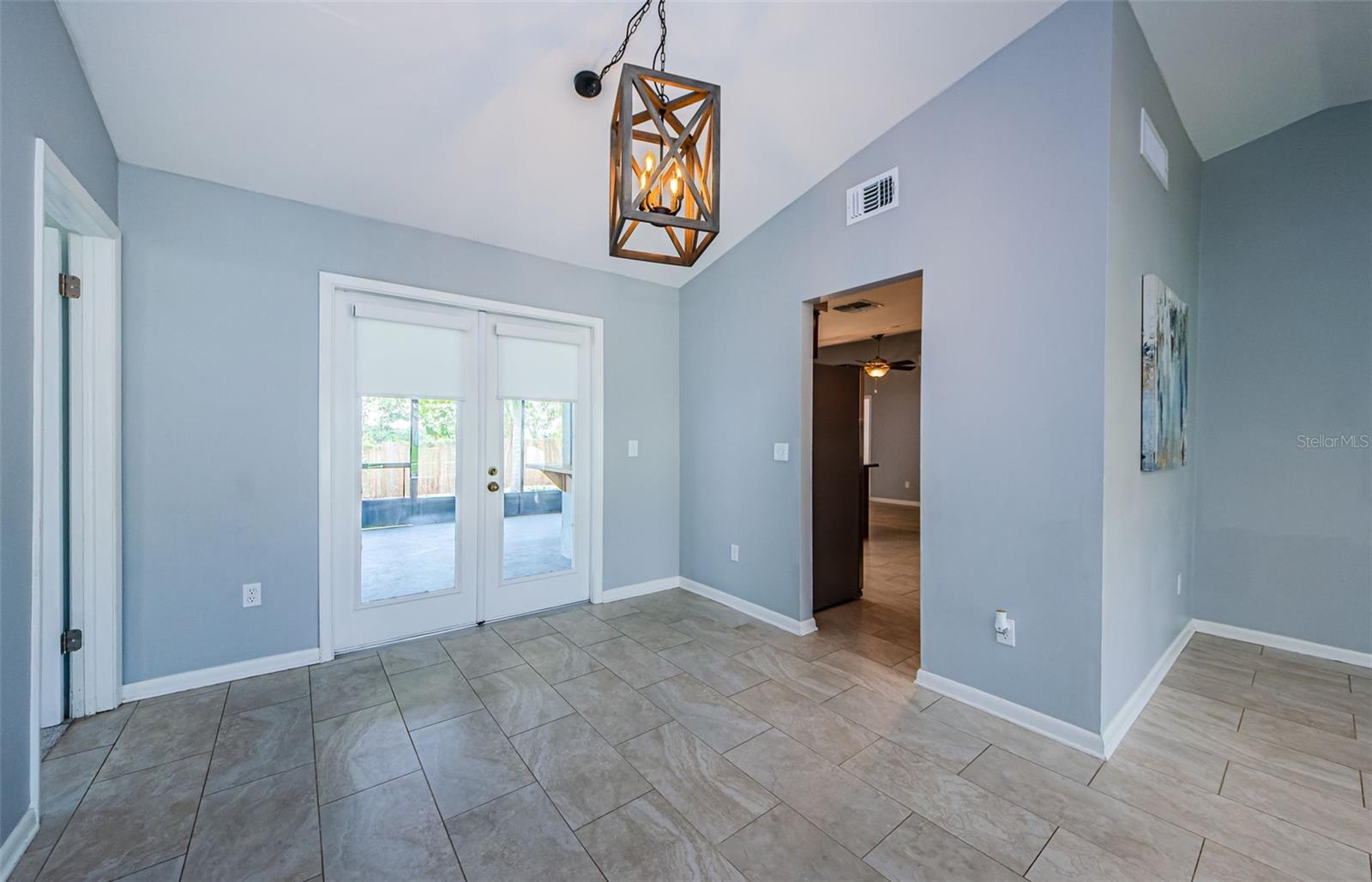 Image 8 of 45 For 2609 Sunnyside Circle