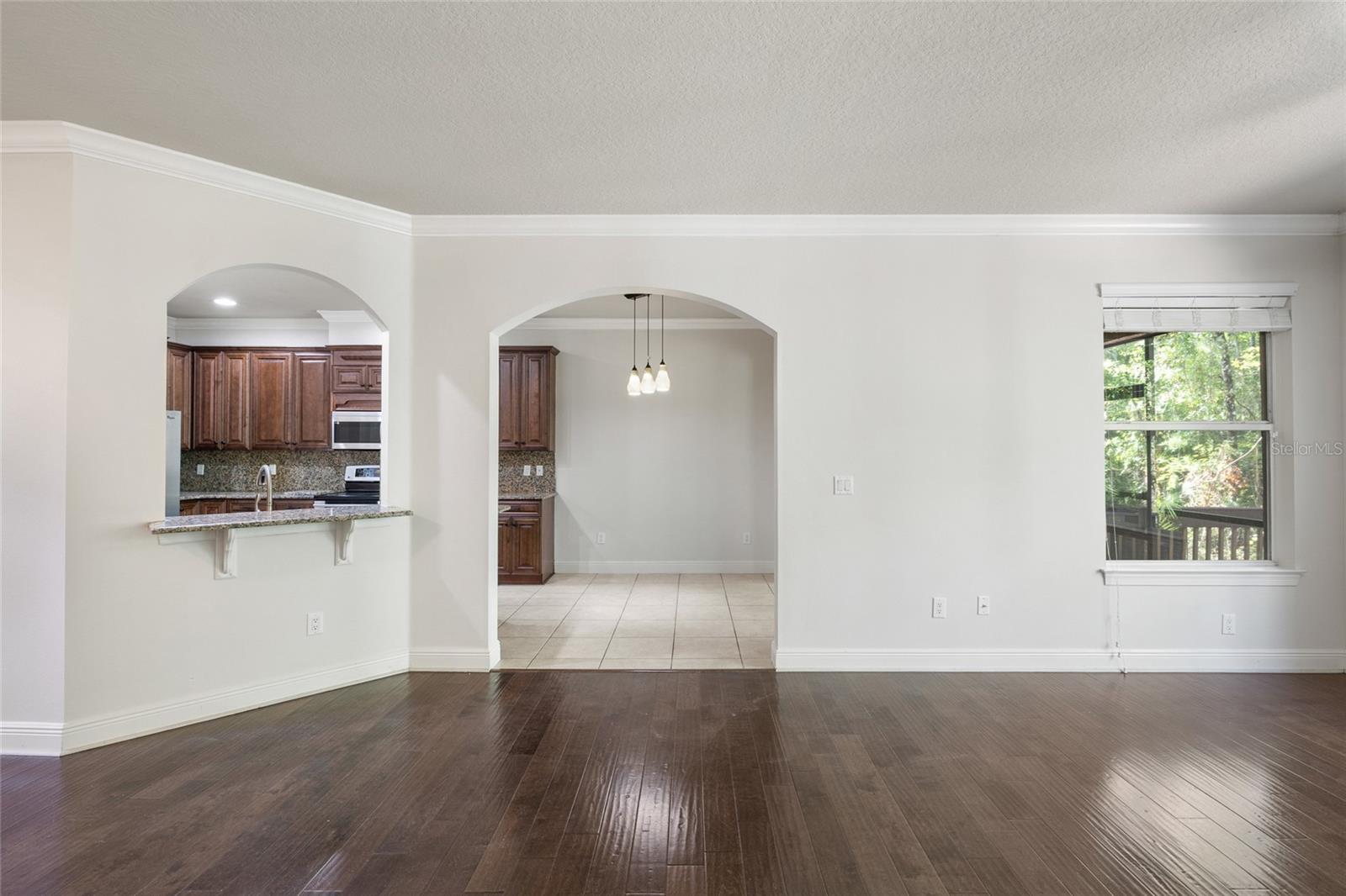 Listing photo id 10 for 4920 Anniston Circle