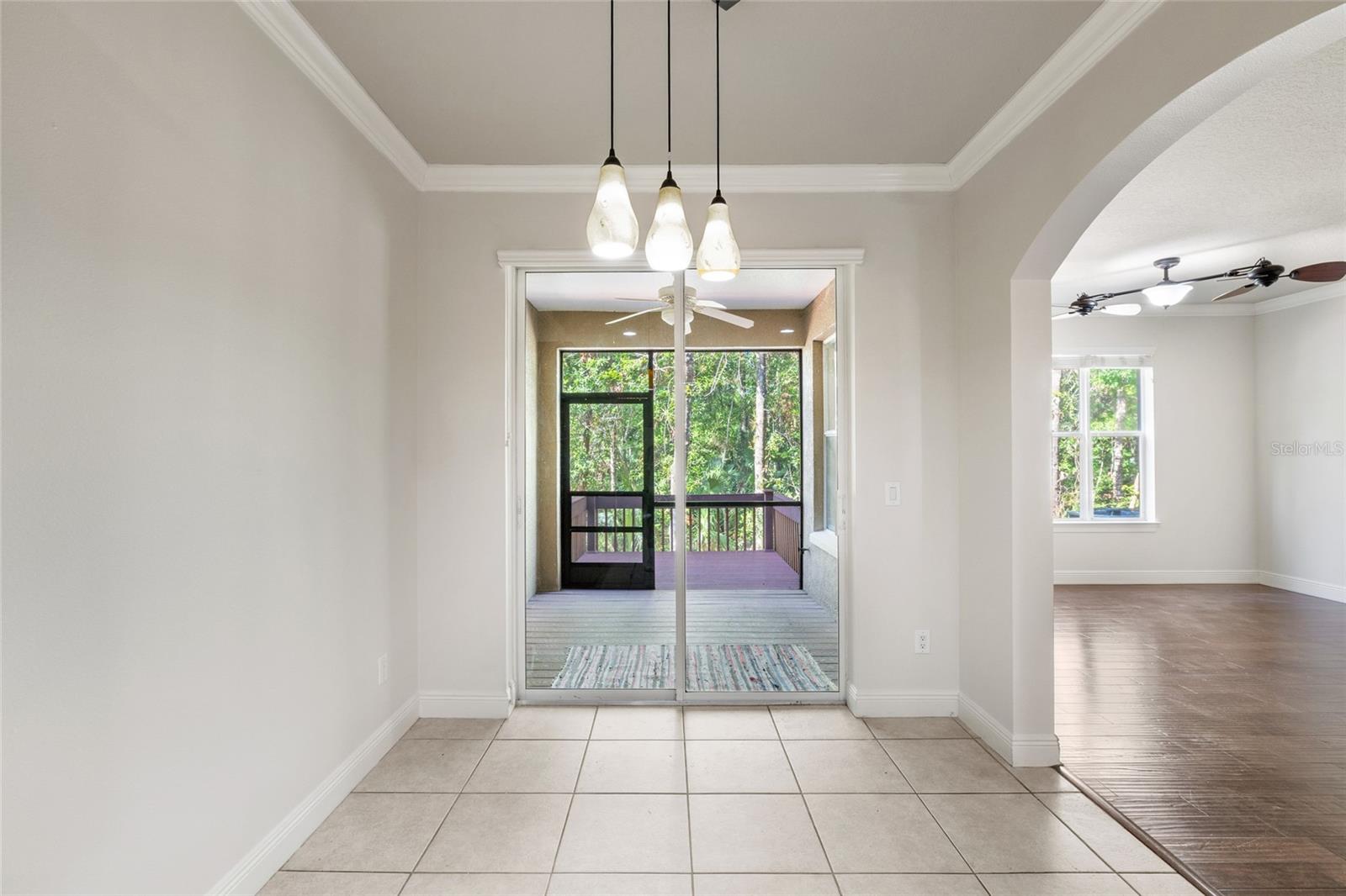 Listing photo id 13 for 4920 Anniston Circle