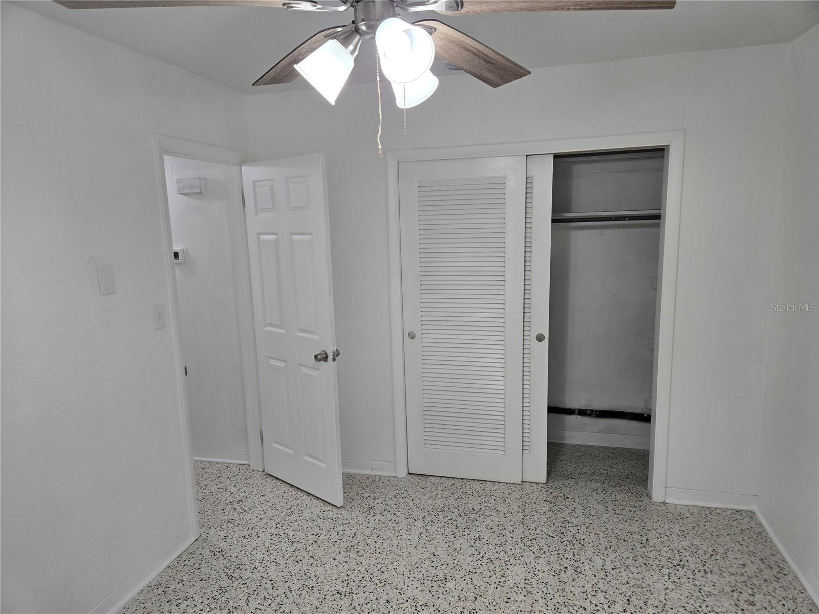 Image 6 of 9 For 5601 Tangerine Avenue S