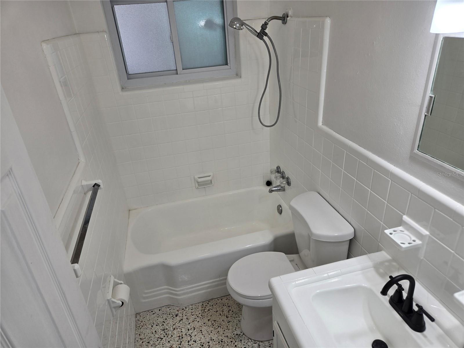 Image 7 of 9 For 5601 Tangerine Avenue S