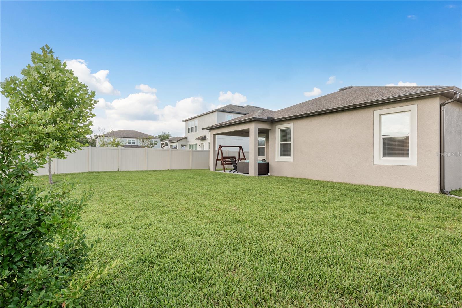 Listing photo id 33 for 12451 Nouveau Avenue