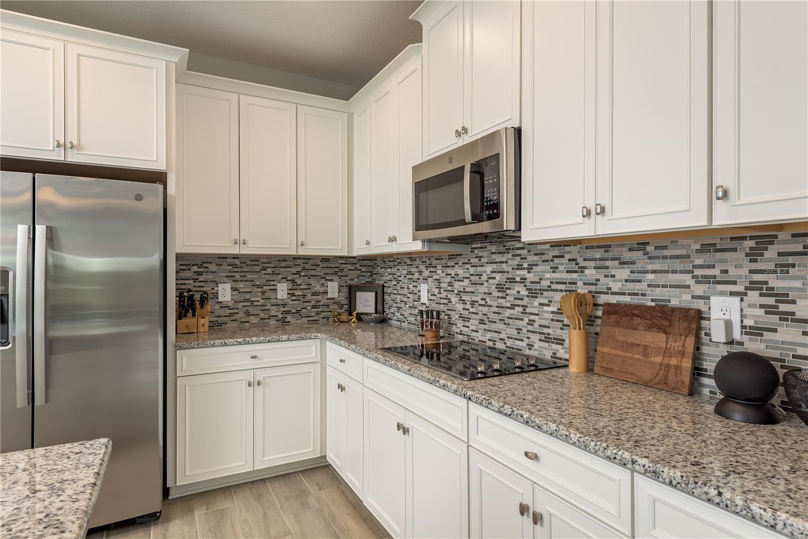 Listing photo id 5 for 12451 Nouveau Avenue