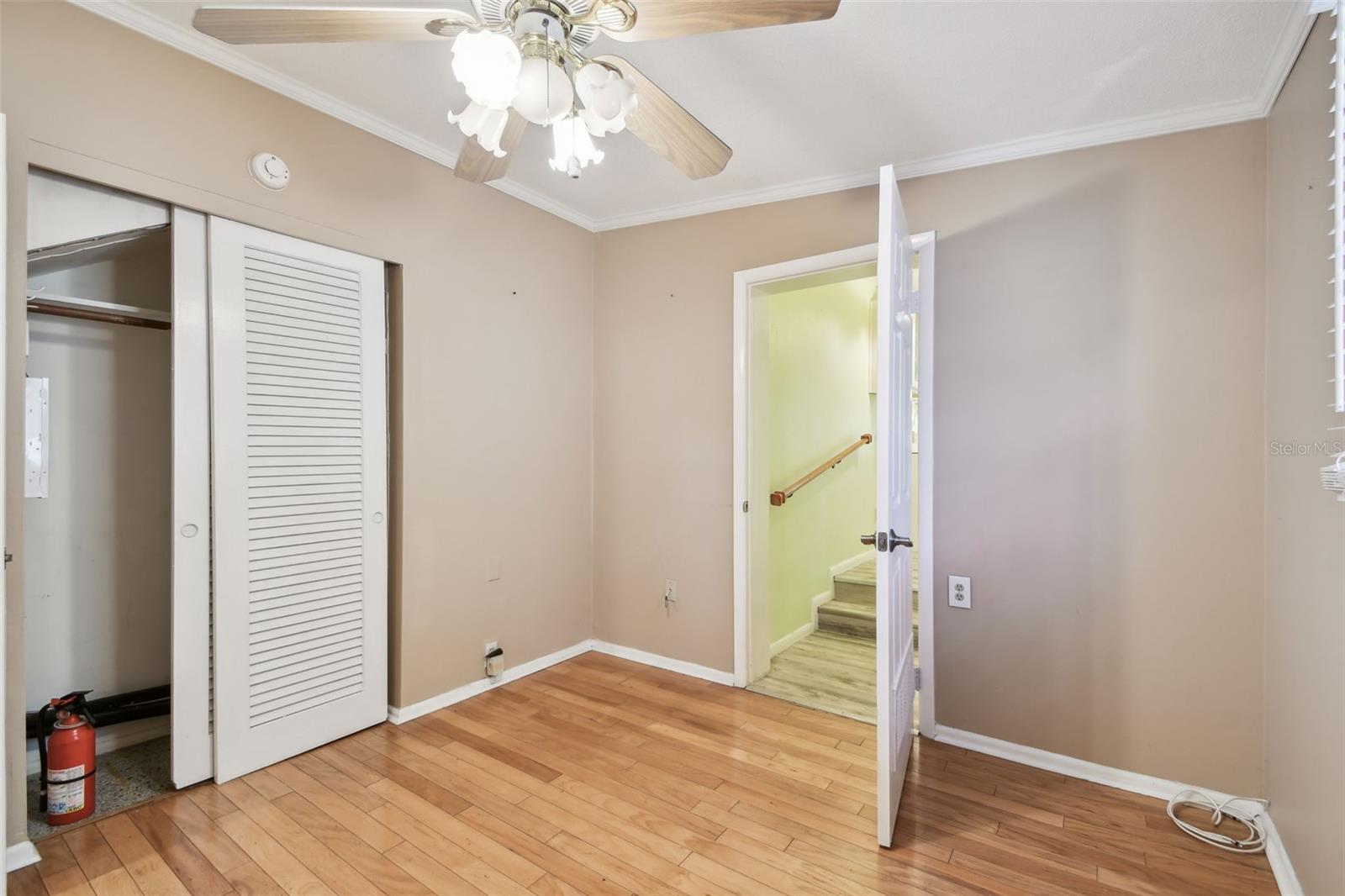 Image 22 of 60 For 516 Northmoor Avenue N