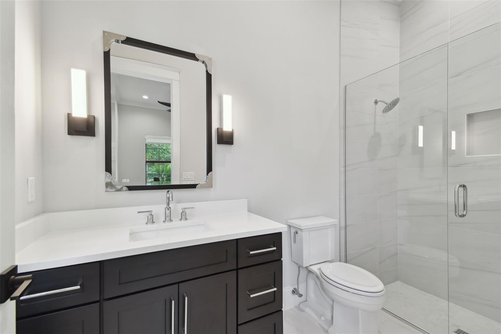 Image 11 of 67 For 4109 Inman Avenue