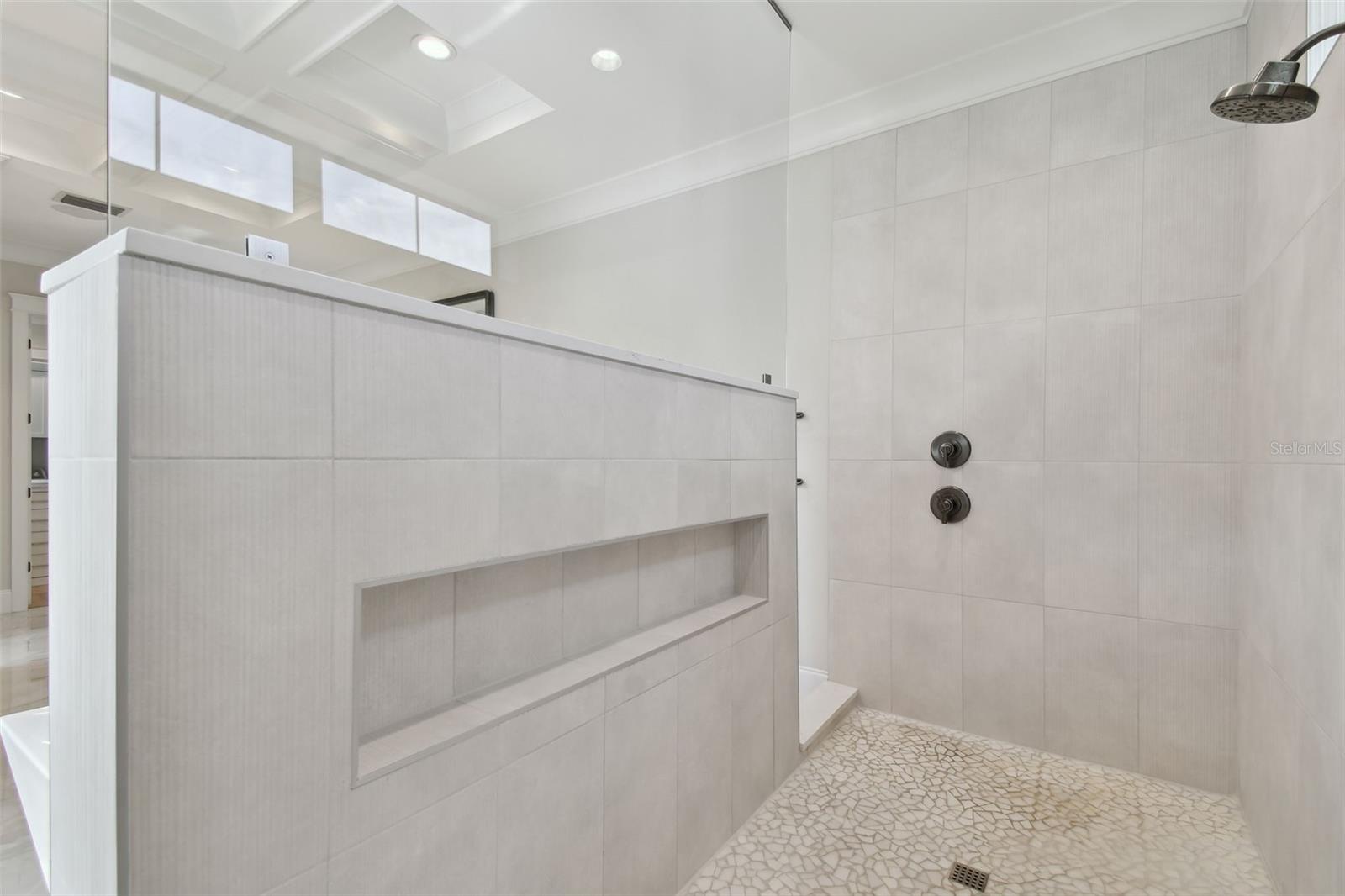 Image 34 of 67 For 4109 Inman Avenue