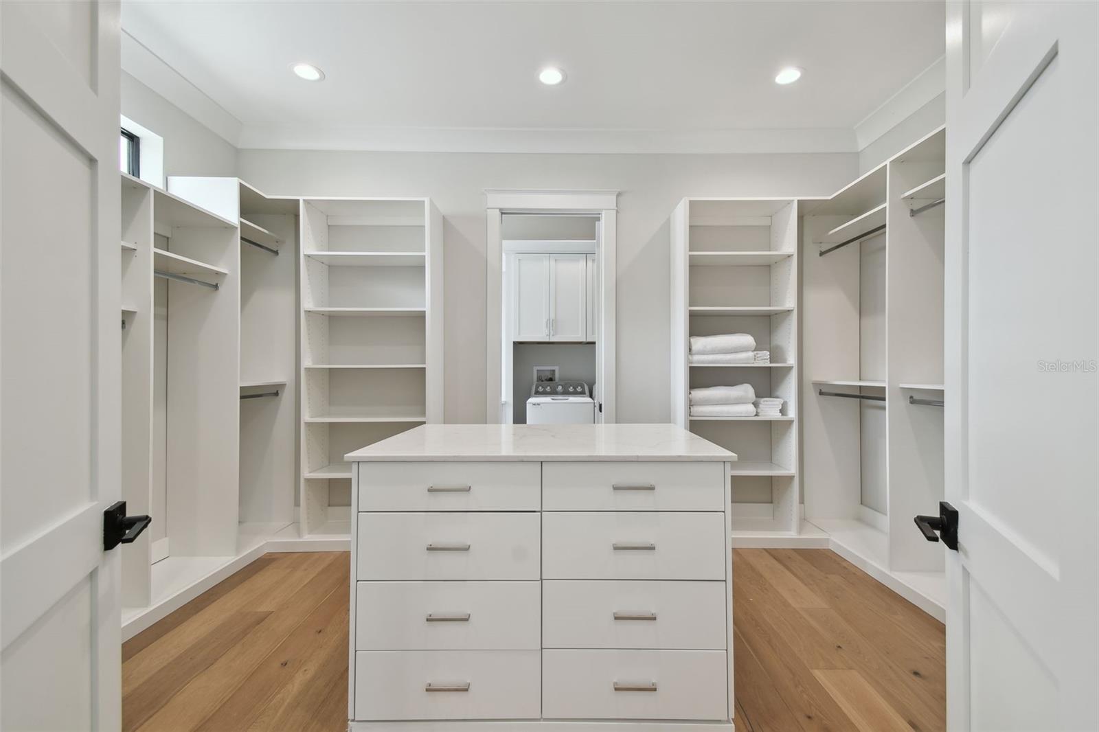 Image 35 of 67 For 4109 Inman Avenue