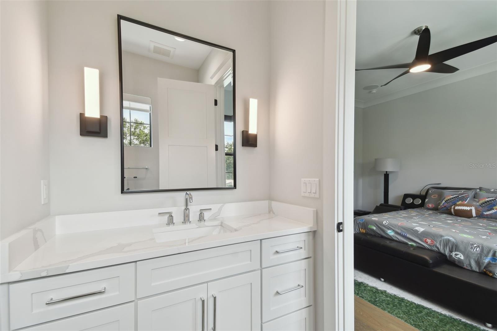 Image 39 of 67 For 4109 Inman Avenue
