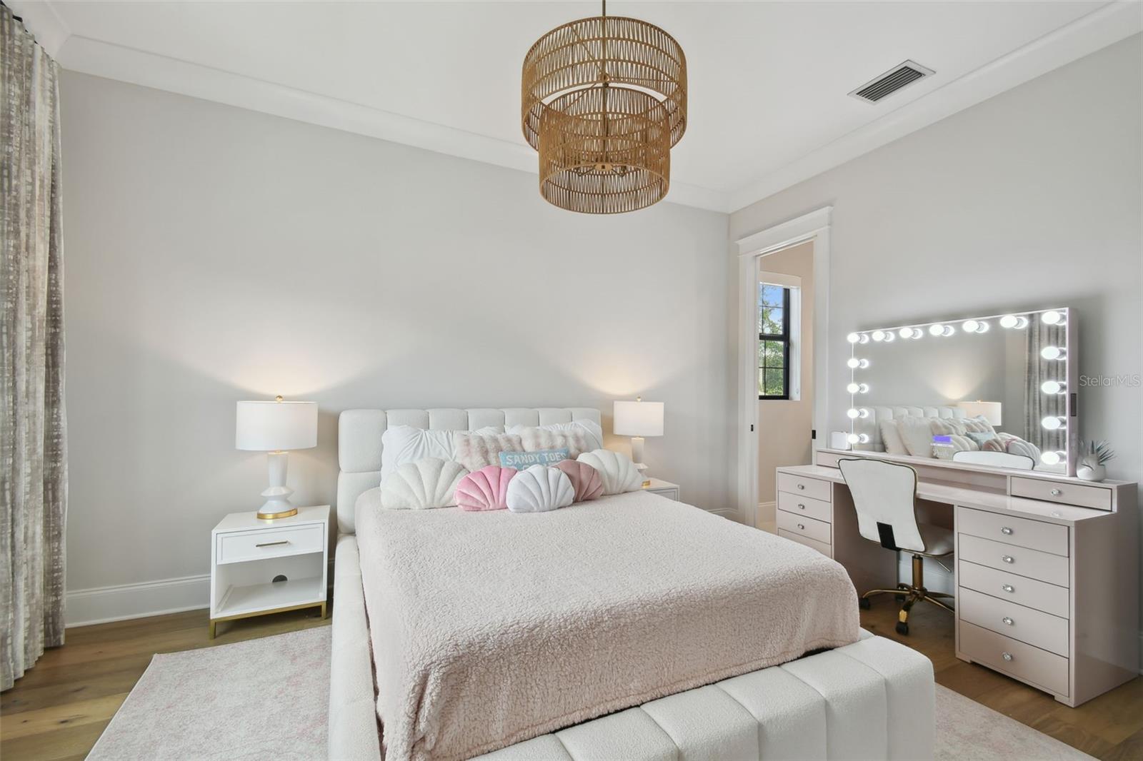 Image 41 of 67 For 4109 Inman Avenue