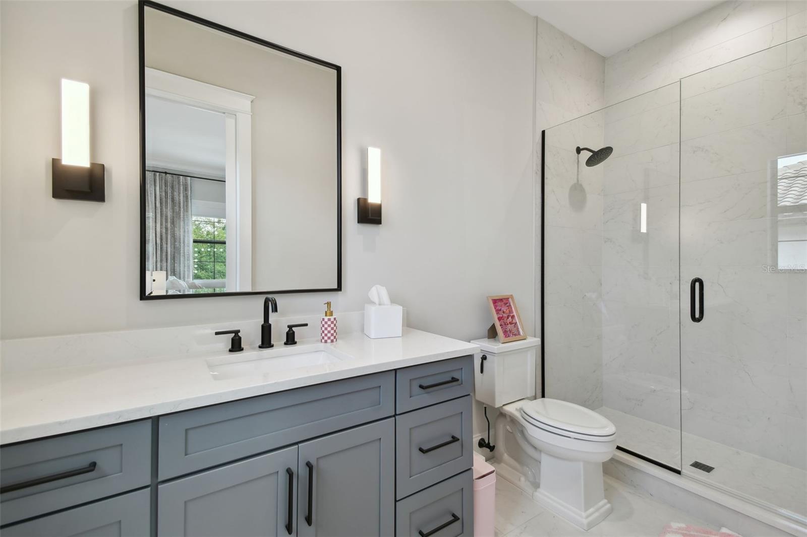Image 42 of 67 For 4109 Inman Avenue