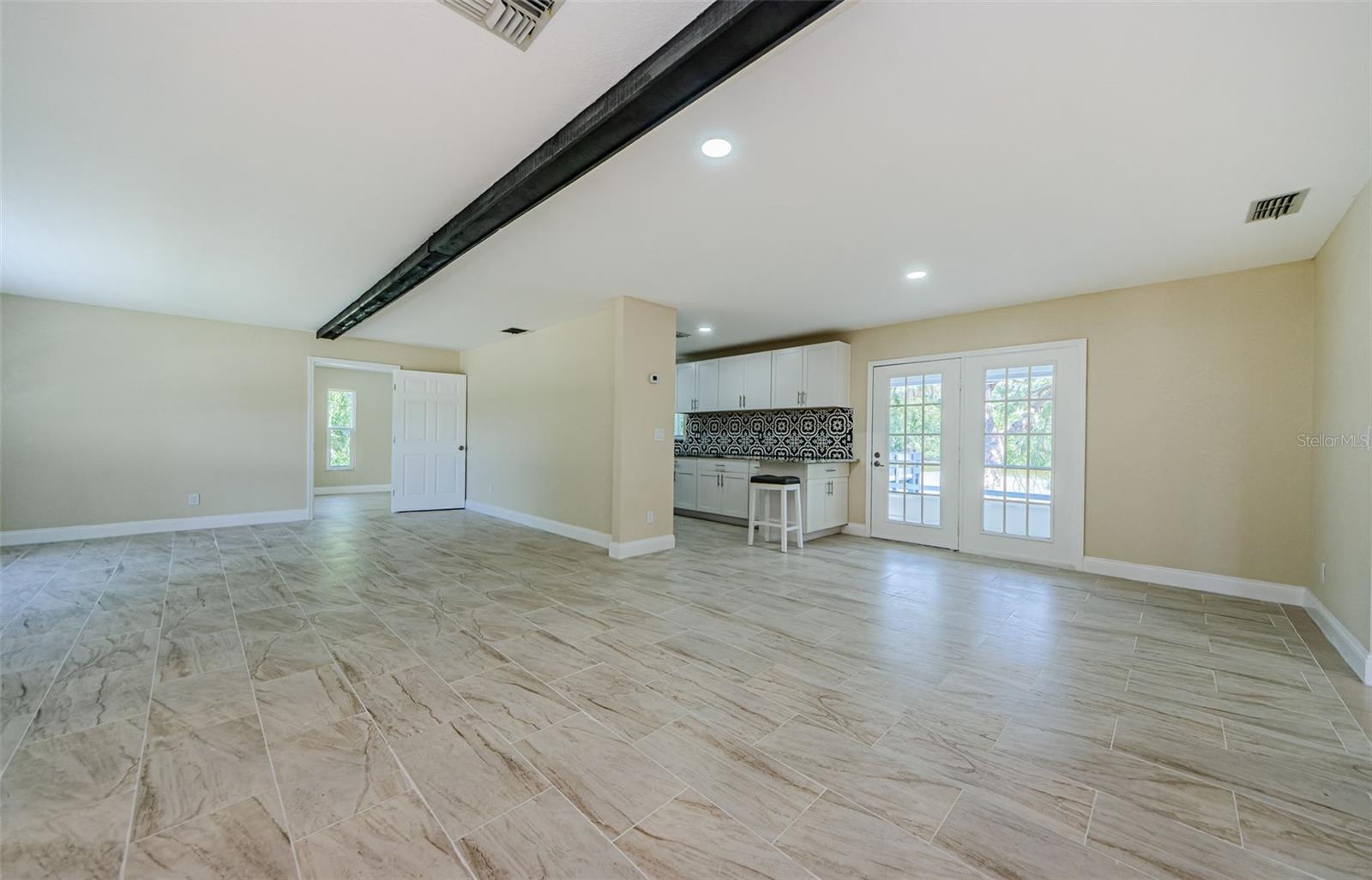 Image 10 of 52 For 7332 Janczlik Dr