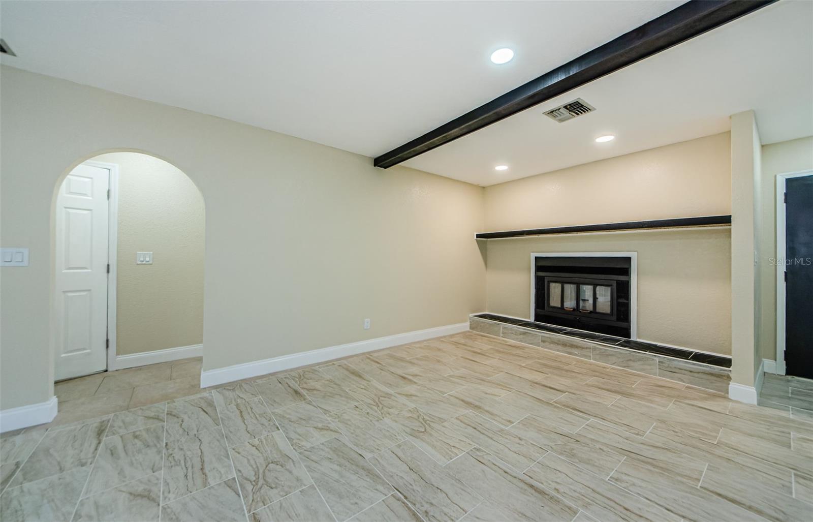 Image 11 of 52 For 7332 Janczlik Dr