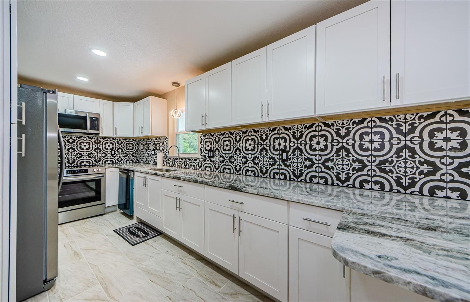 Image 13 of 52 For 7332 Janczlik Dr