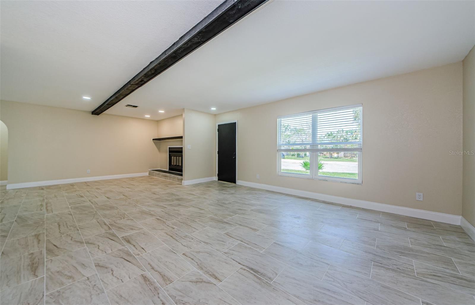 Image 7 of 52 For 7332 Janczlik Dr