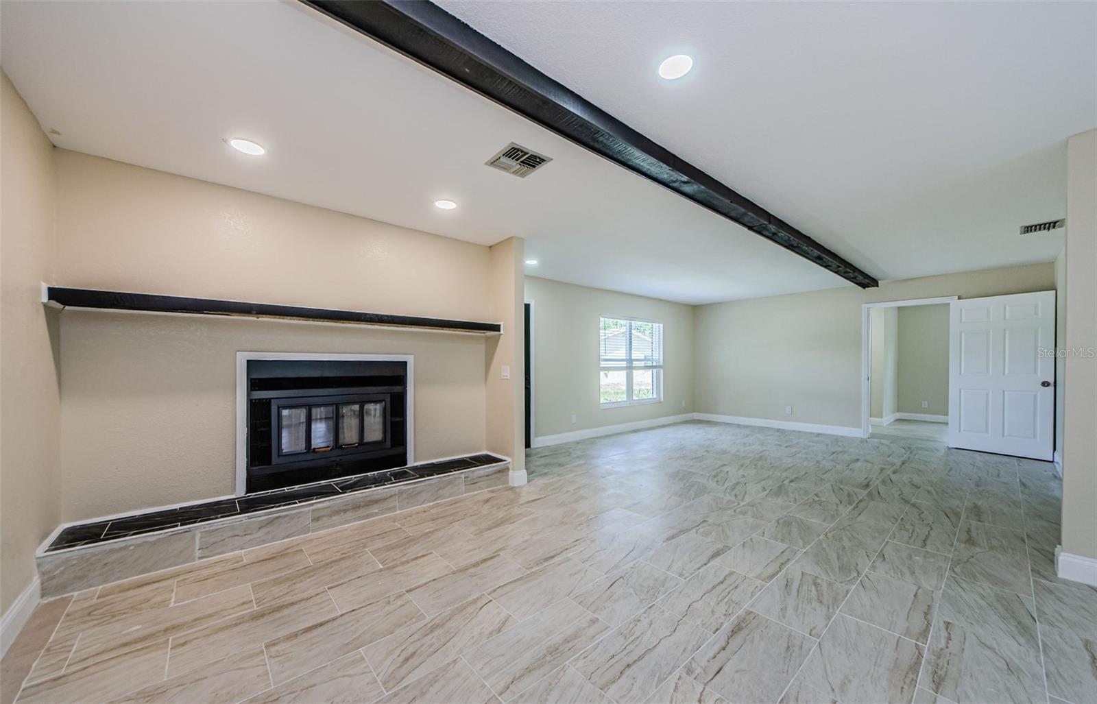 Image 9 of 52 For 7332 Janczlik Dr