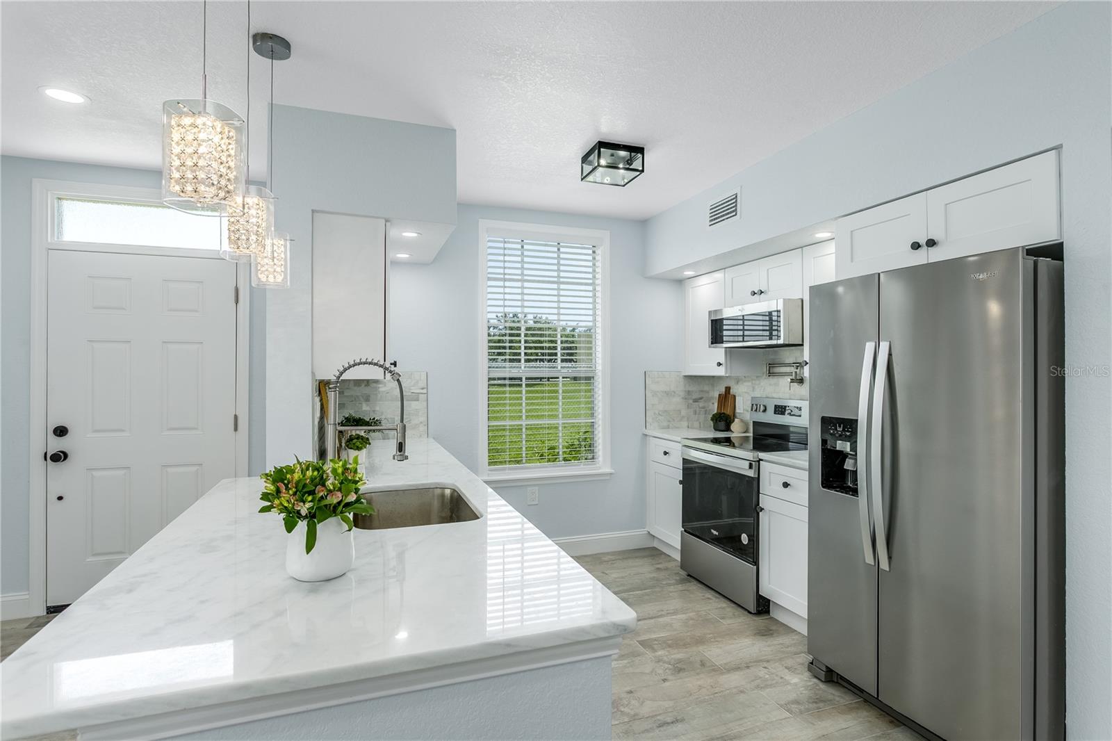 Image 5 of 35 For 10520 White Lake Court 10520