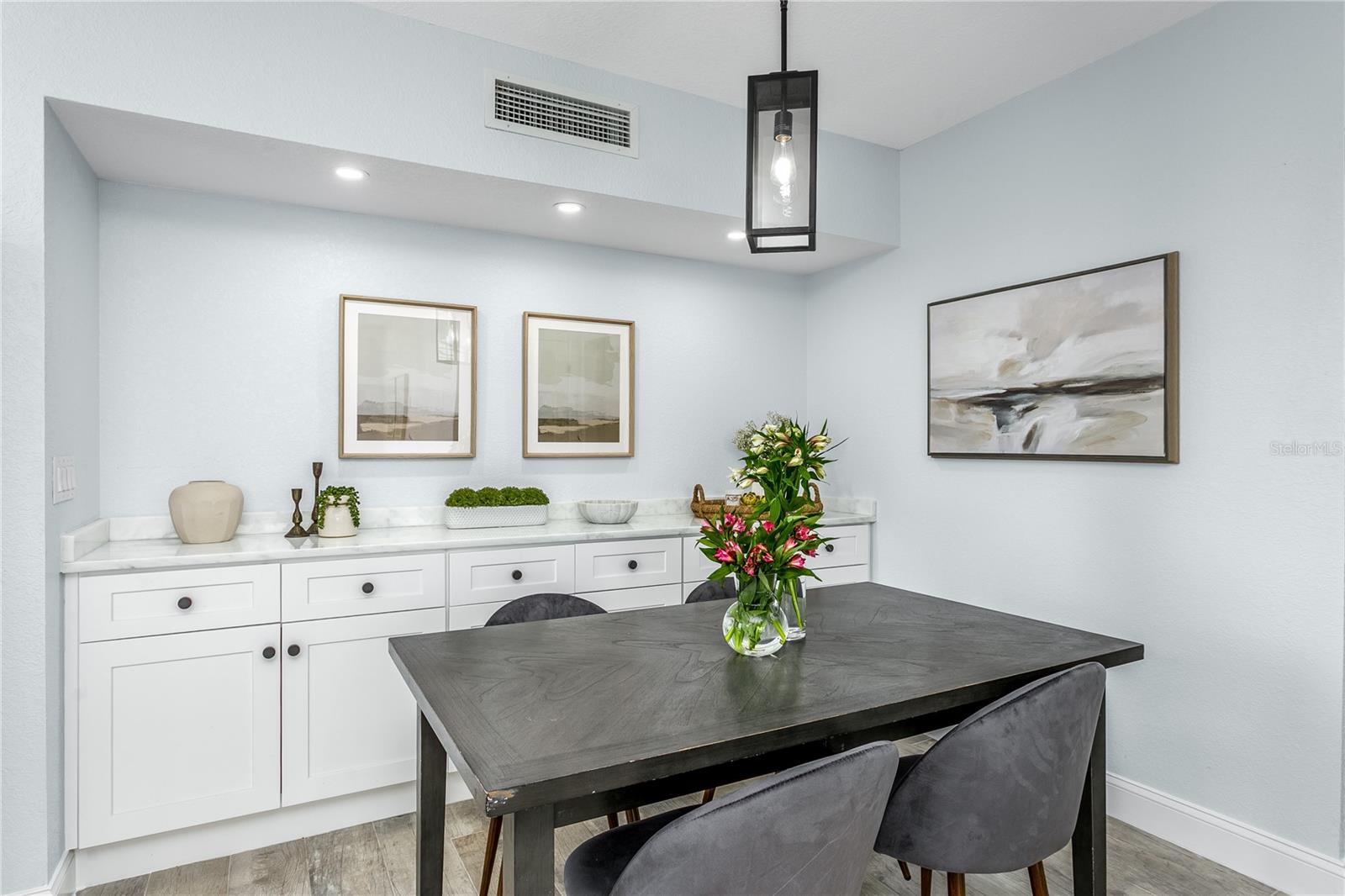 Image 8 of 35 For 10520 White Lake Court 10520