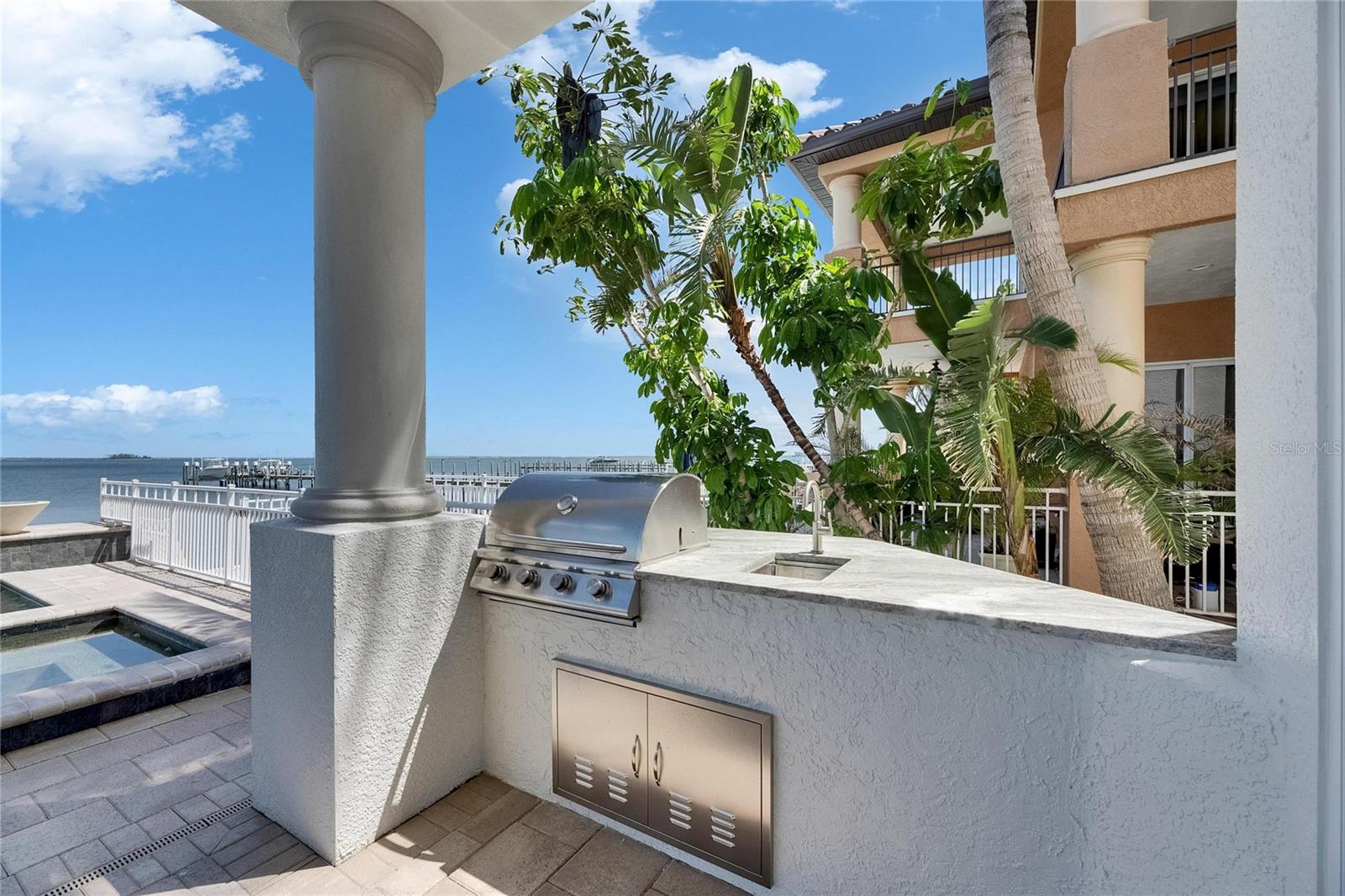 Listing photo id 20 for 6418 Bright Bay Court