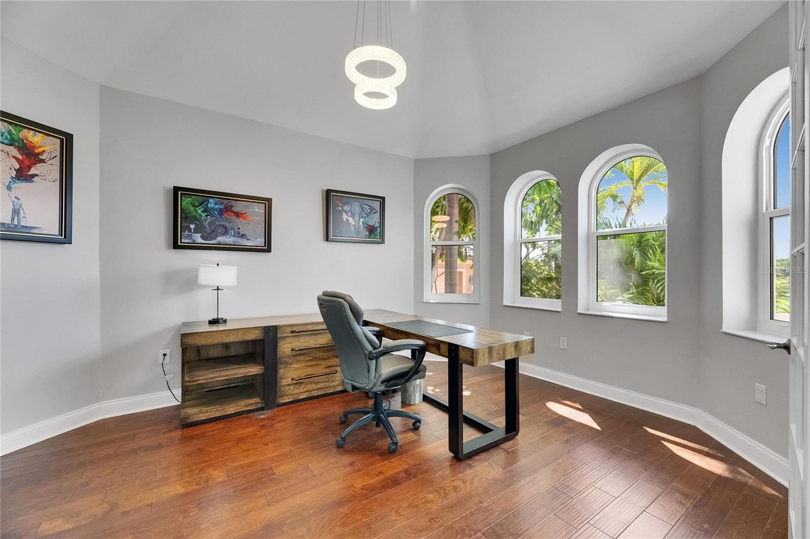 Listing photo id 23 for 6418 Bright Bay Court
