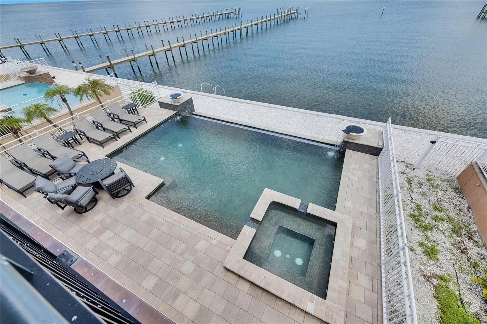 Listing photo id 1 for 6418 Bright Bay Court