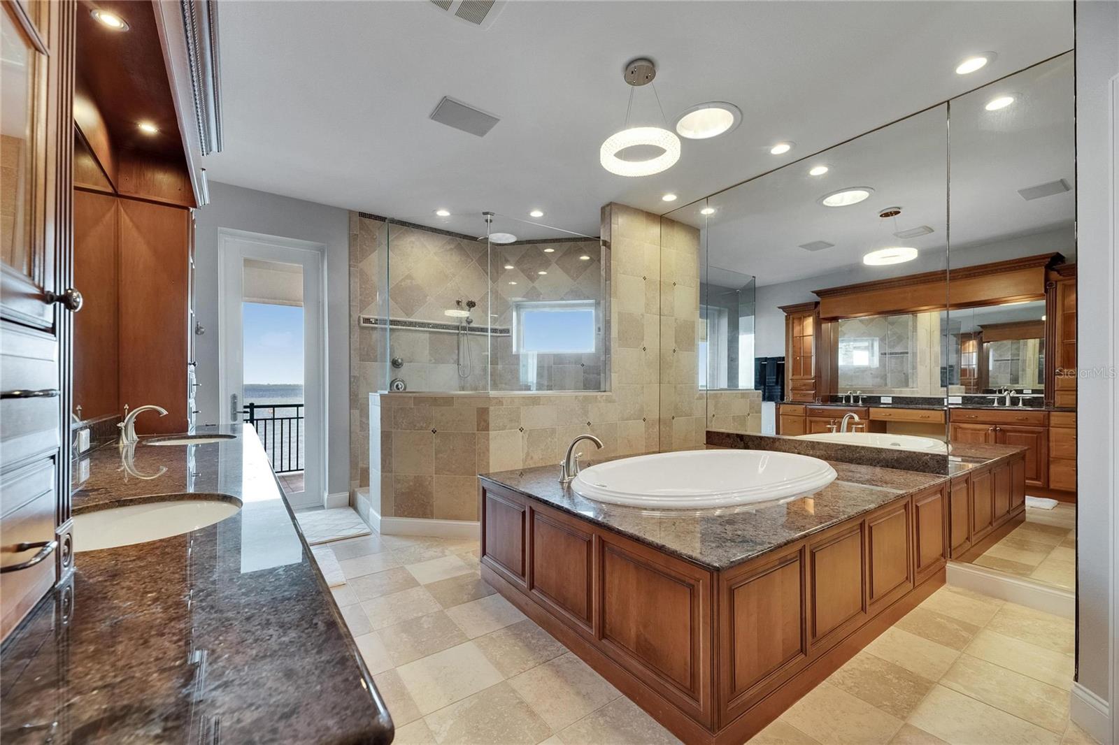Listing photo id 30 for 6418 Bright Bay Court