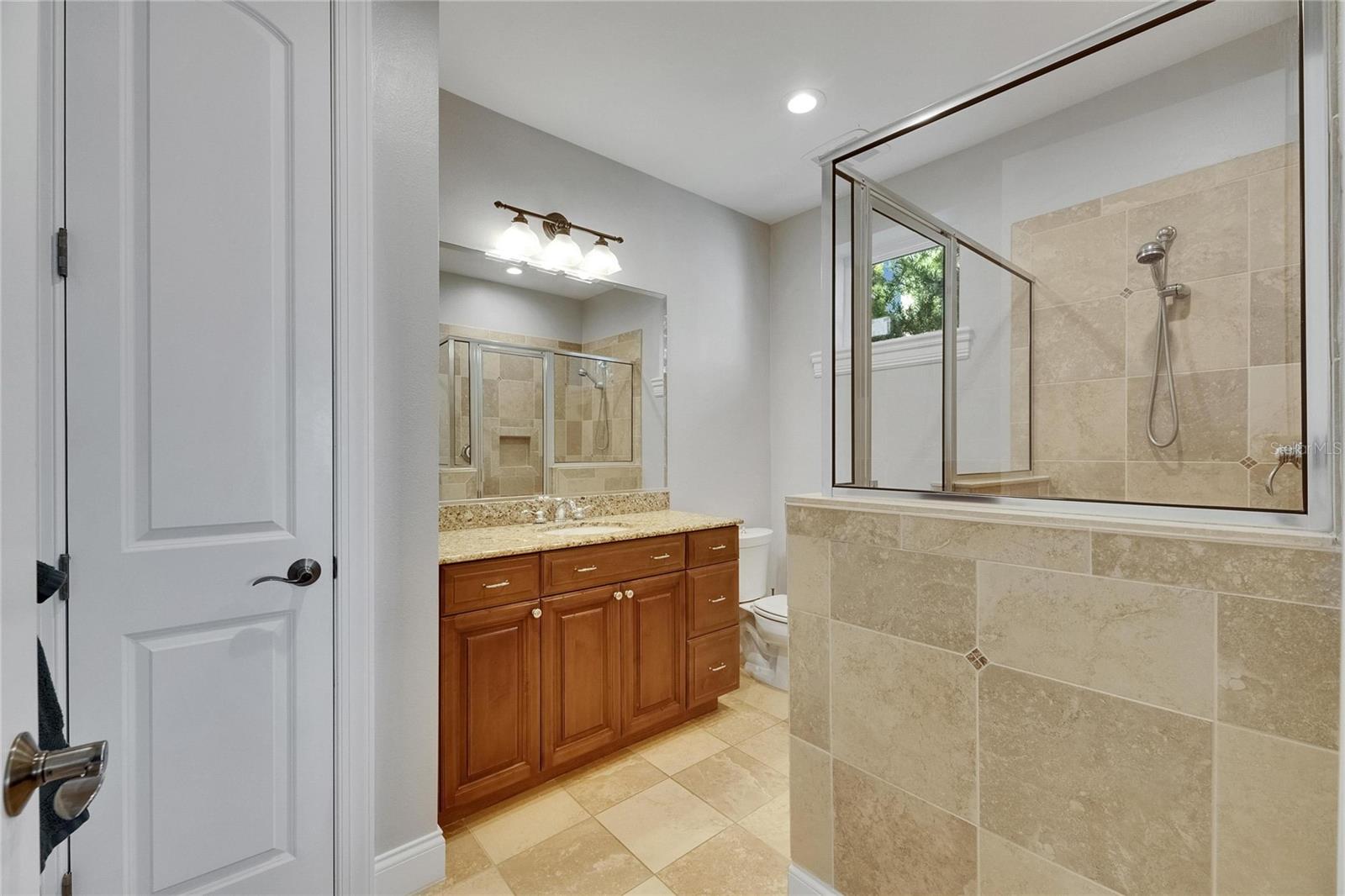 Listing photo id 37 for 6418 Bright Bay Court