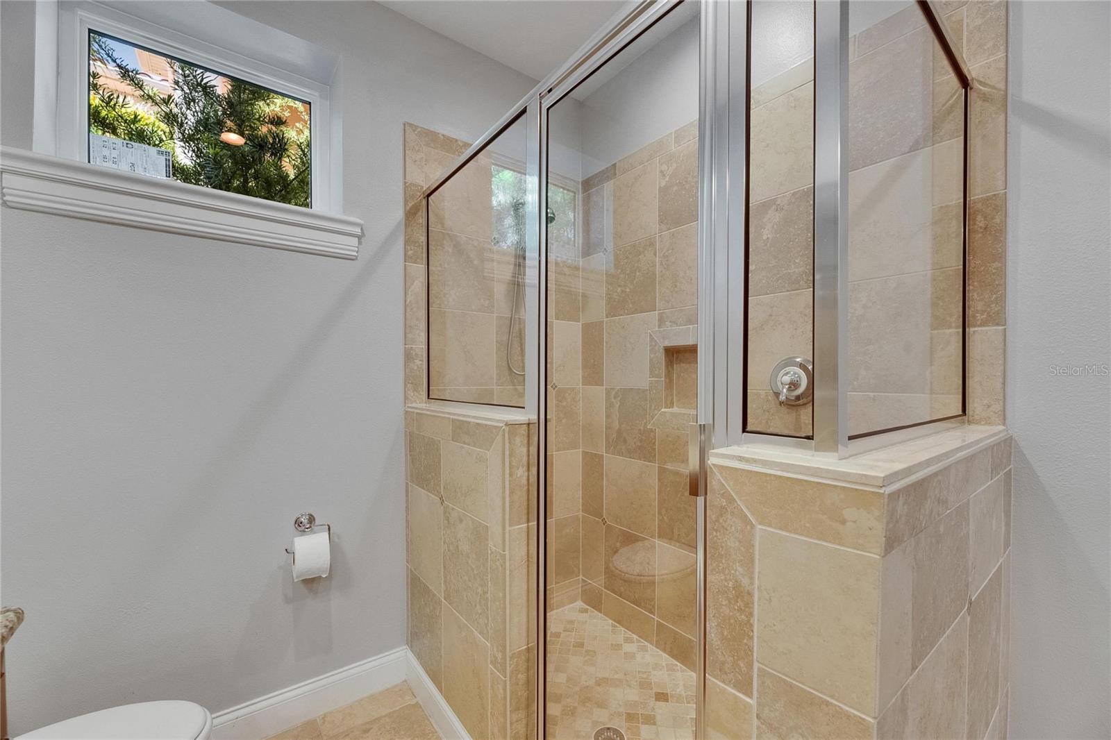 Listing photo id 38 for 6418 Bright Bay Court