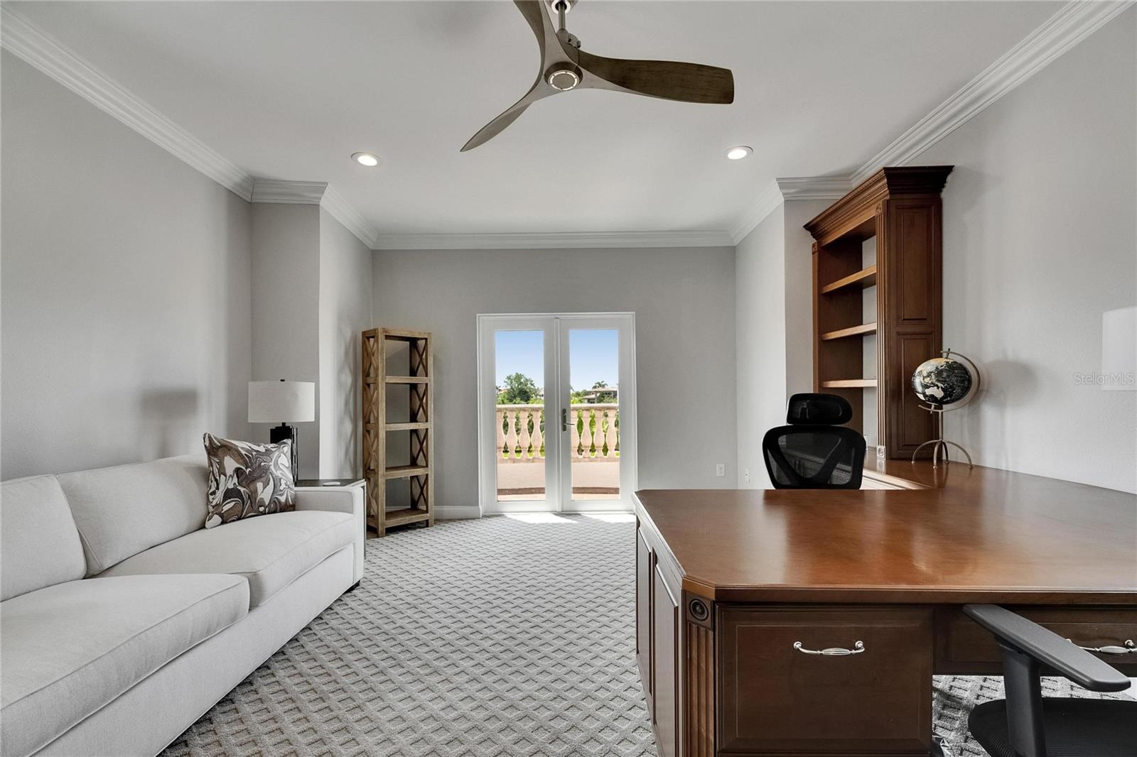 Listing photo id 40 for 6418 Bright Bay Court