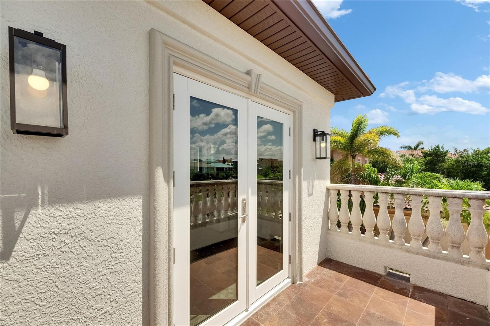 Listing photo id 41 for 6418 Bright Bay Court
