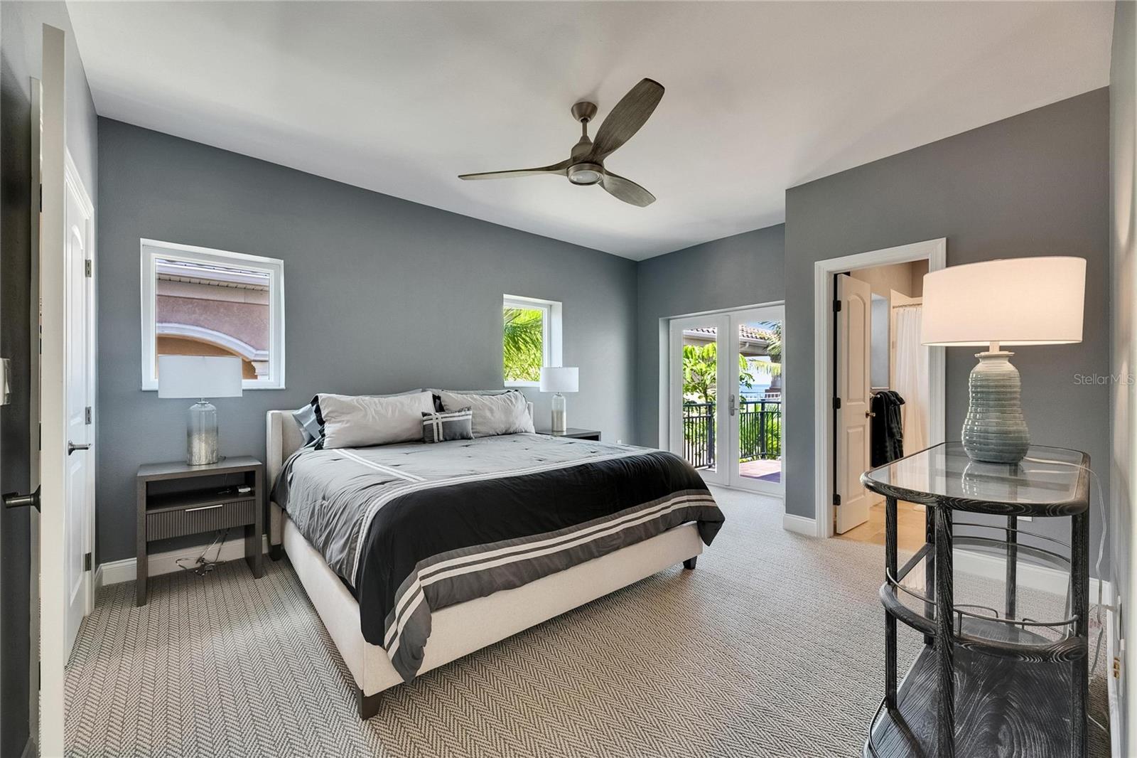 Listing photo id 42 for 6418 Bright Bay Court