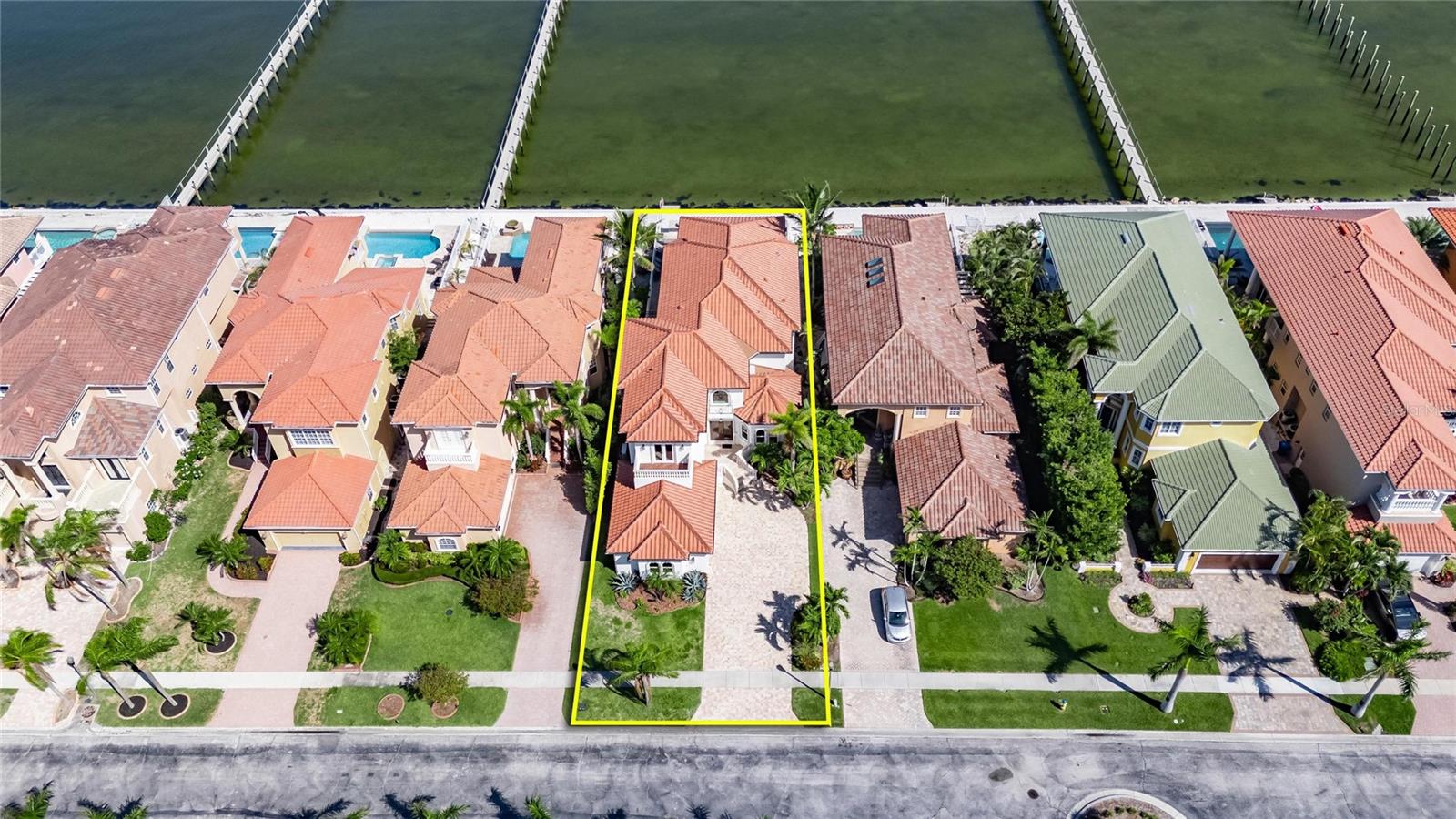 Listing photo id 52 for 6418 Bright Bay Court